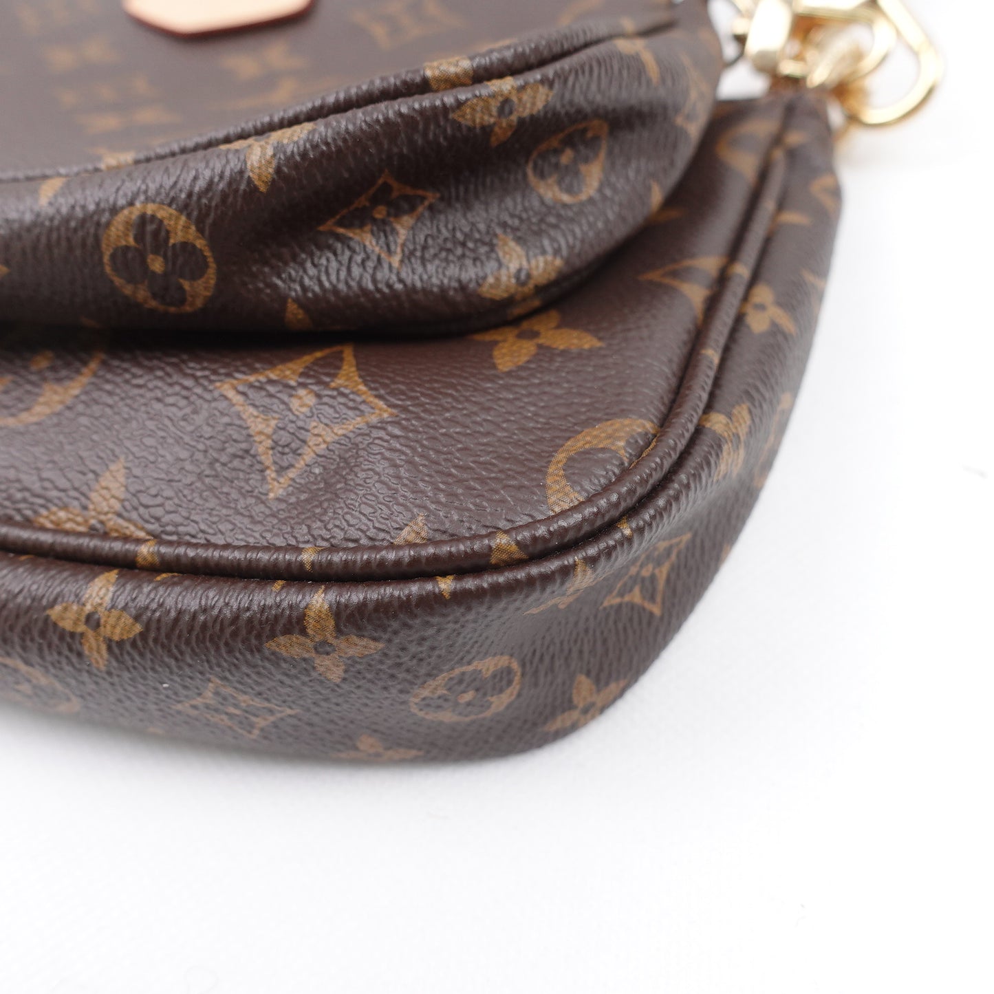 Pre-Owned Louis Vuitton Pochette Accessories Monogram Coated Canvas Shoulder Bag