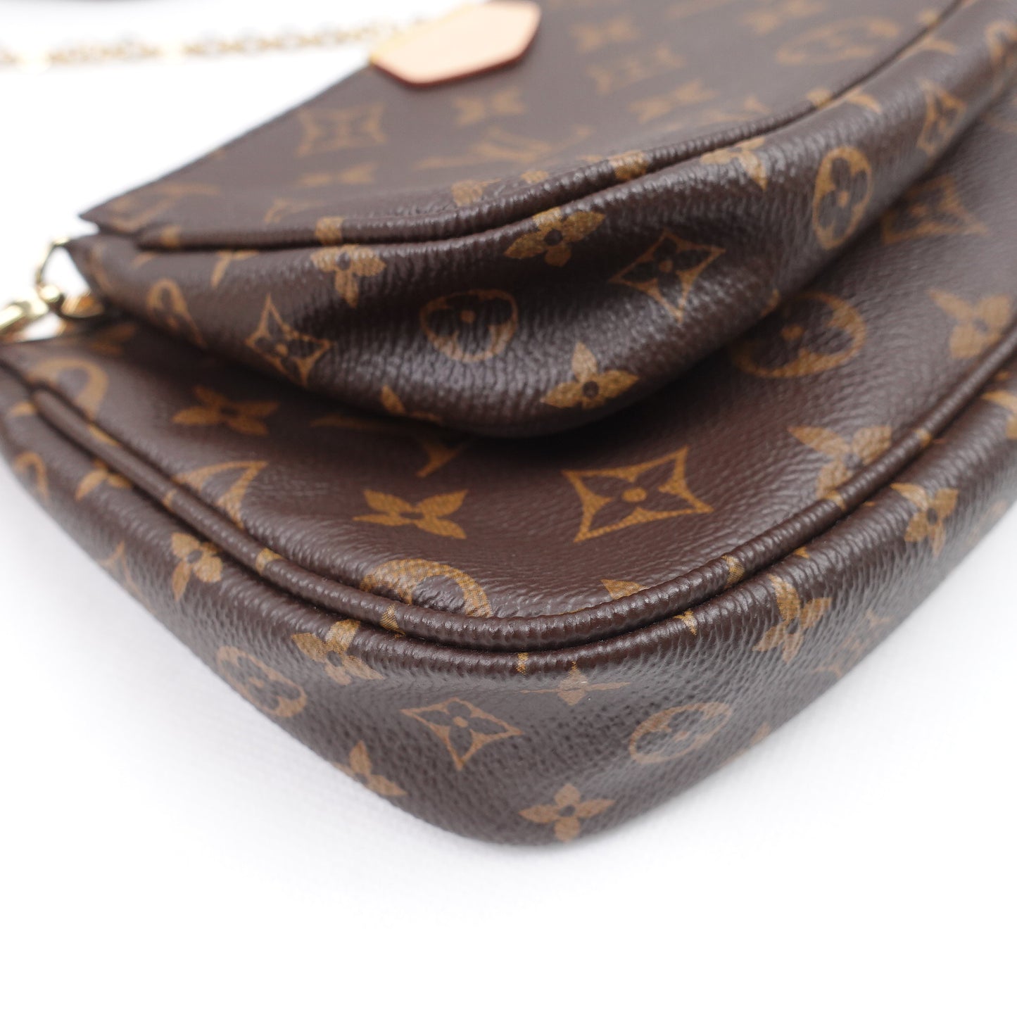 Pre-Owned Louis Vuitton Pochette Accessories Monogram Coated Canvas Shoulder Bag
