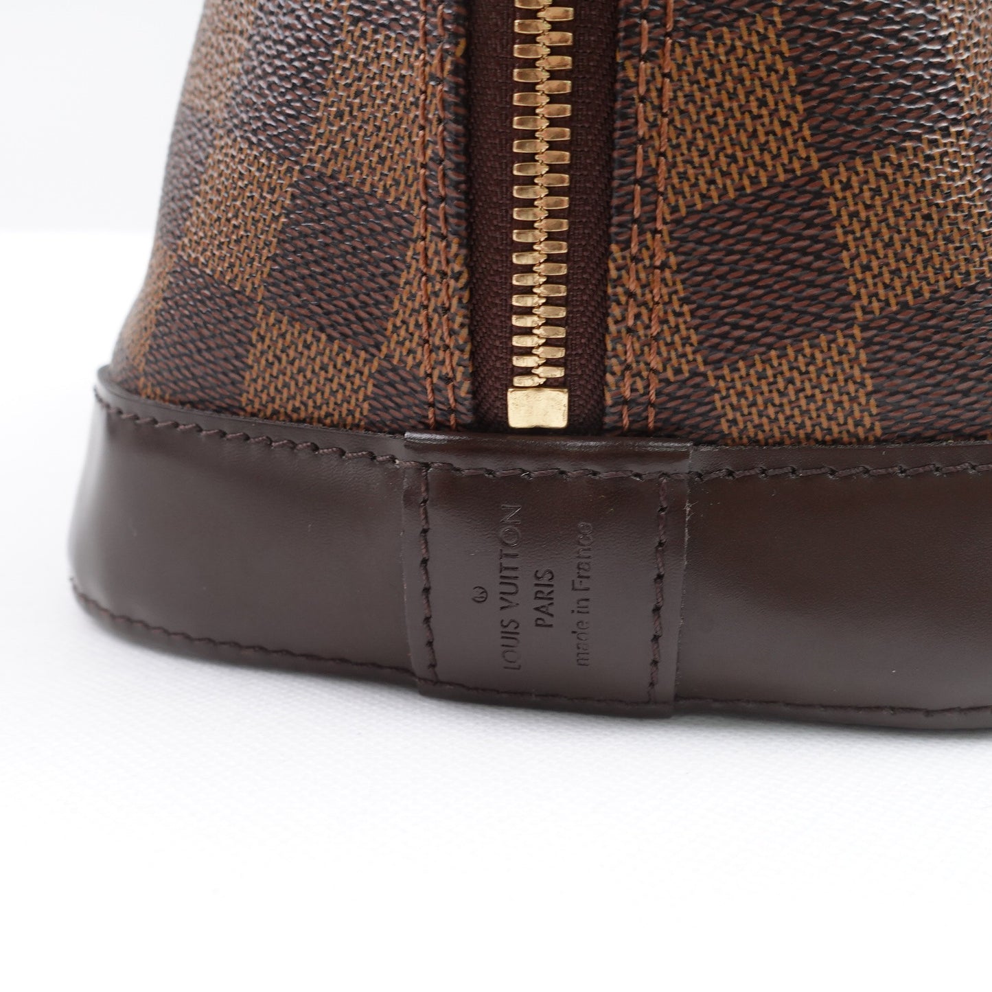 Pre-owned Louis Vuitton Alma GM Damier Ebene Coated Canvas Handbag