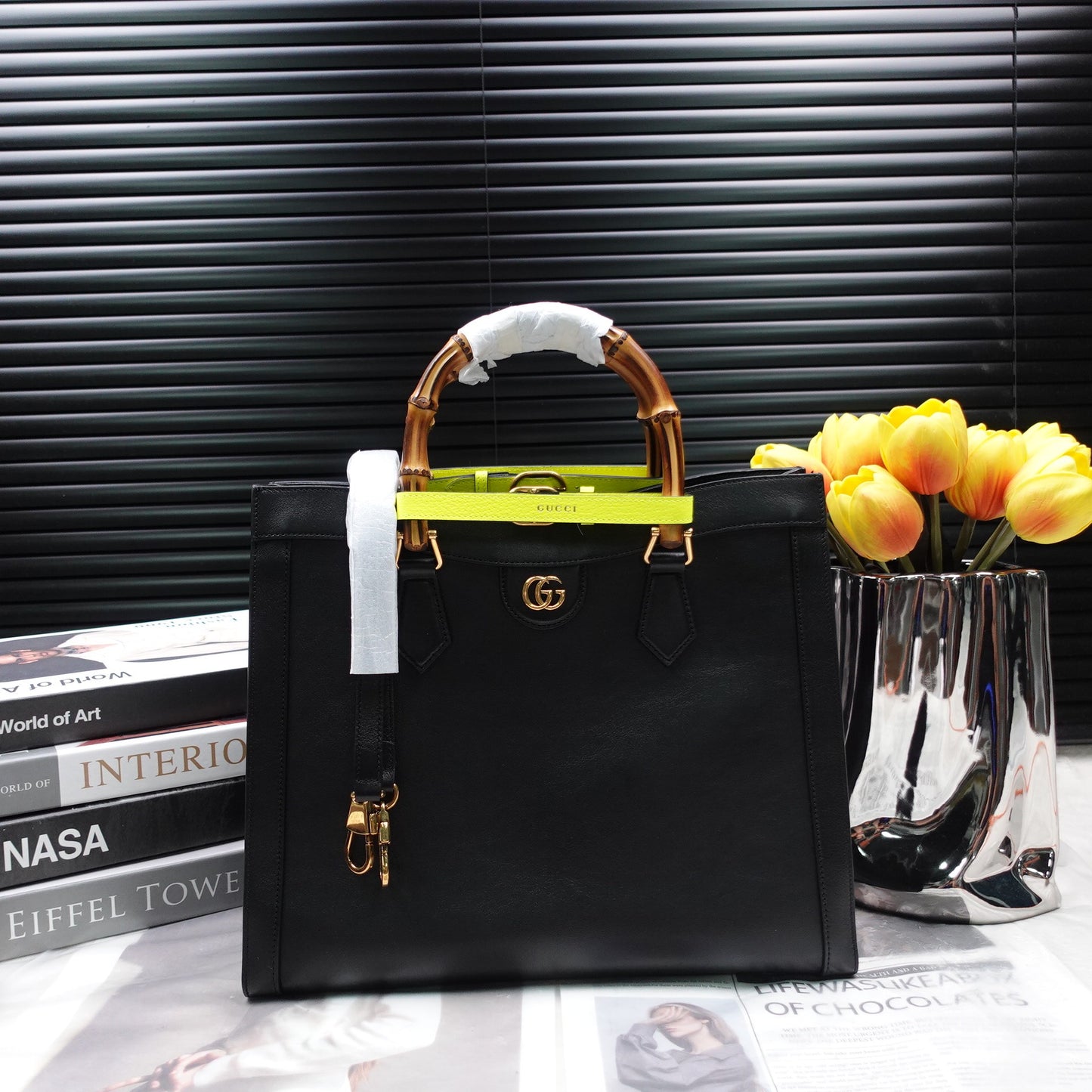 Pre-owned Gucci Diana Medium Black Calfskin Shoulder Bag