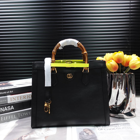 Pre-owned Gucci Diana Medium Black Calfskin Shoulder Bag