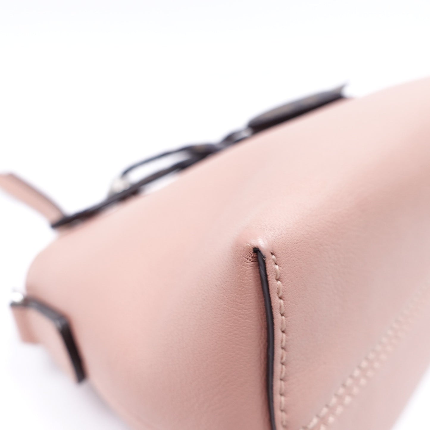 Pre-owned Fendi By The Way Pink Calfskin Shoulder Bag T10313755