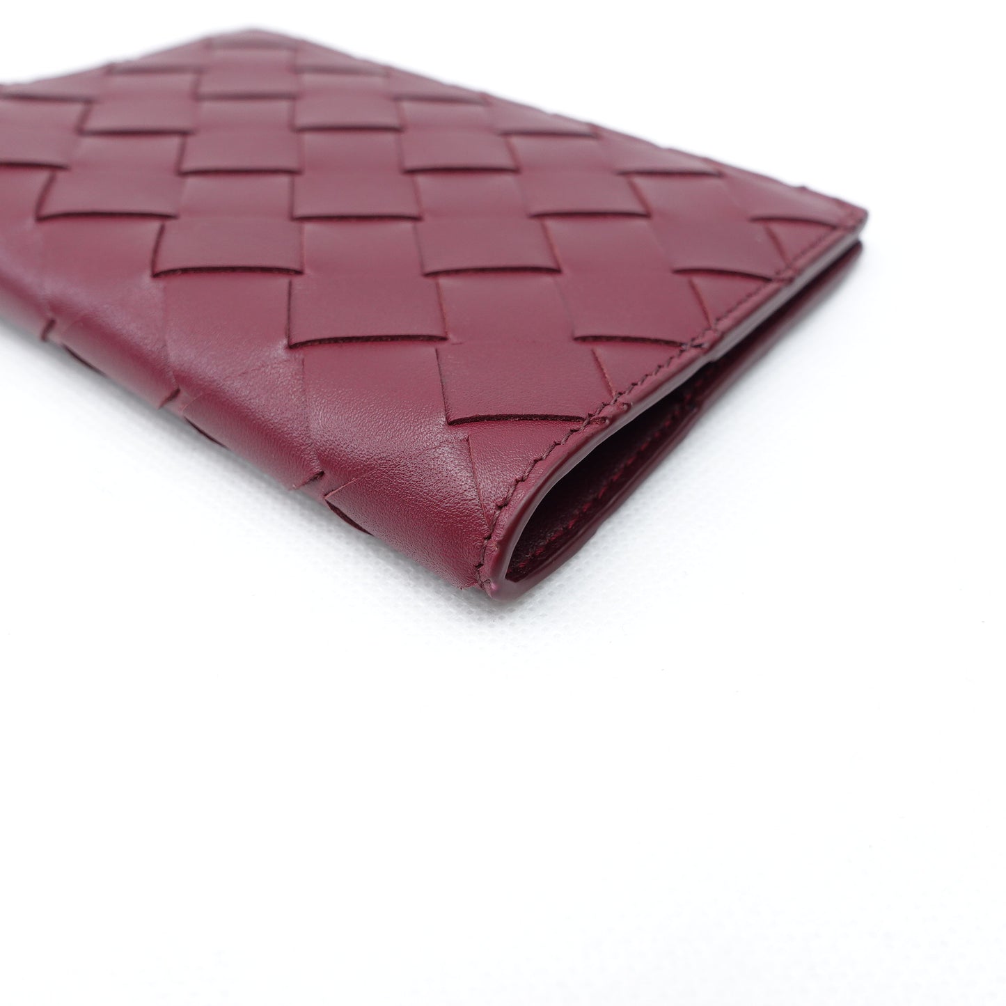 Pre-owned Bottega Veneta Burgundy Lambskin Passport Holder