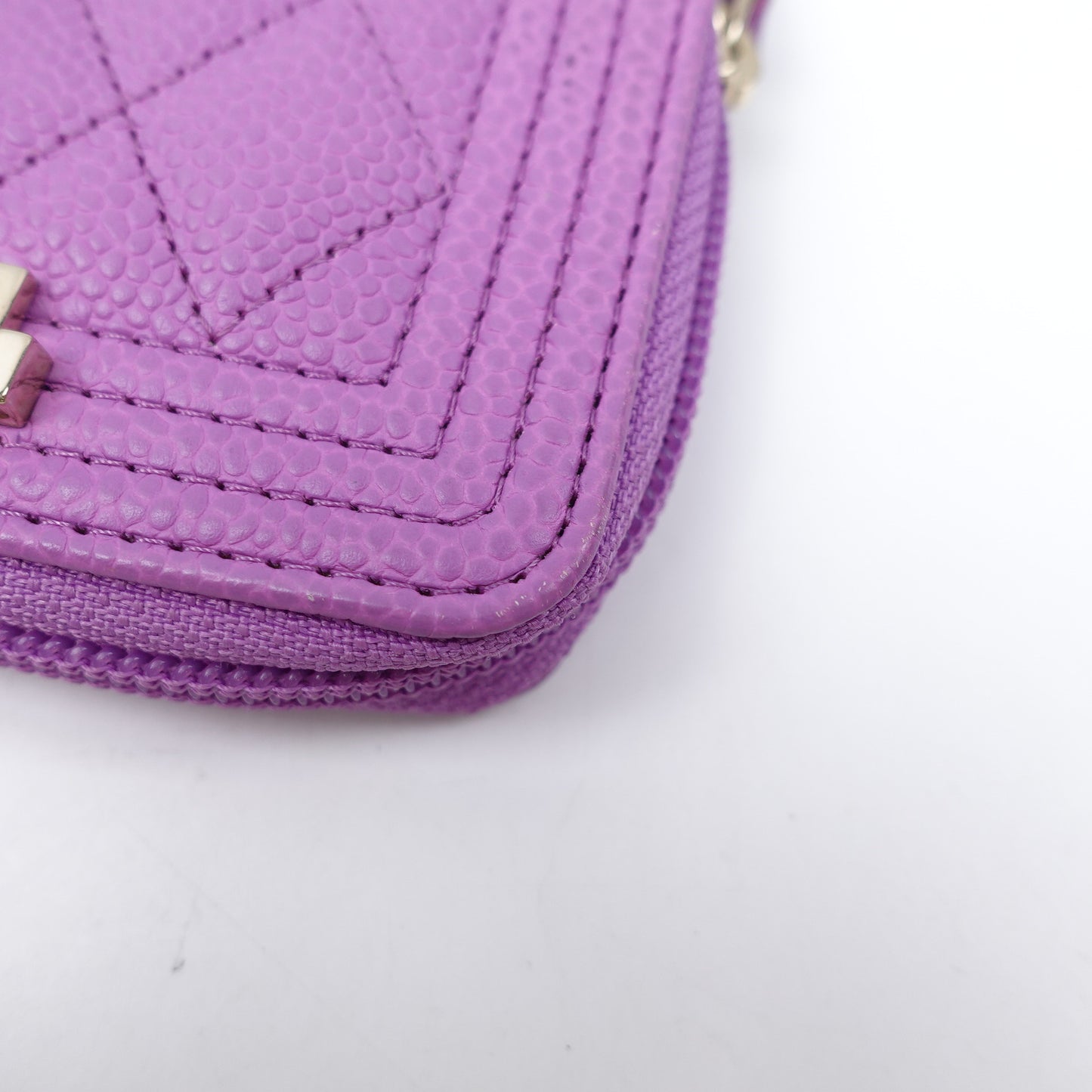 Pre-owned Chanel Leboy Purple Caviar Card Holder