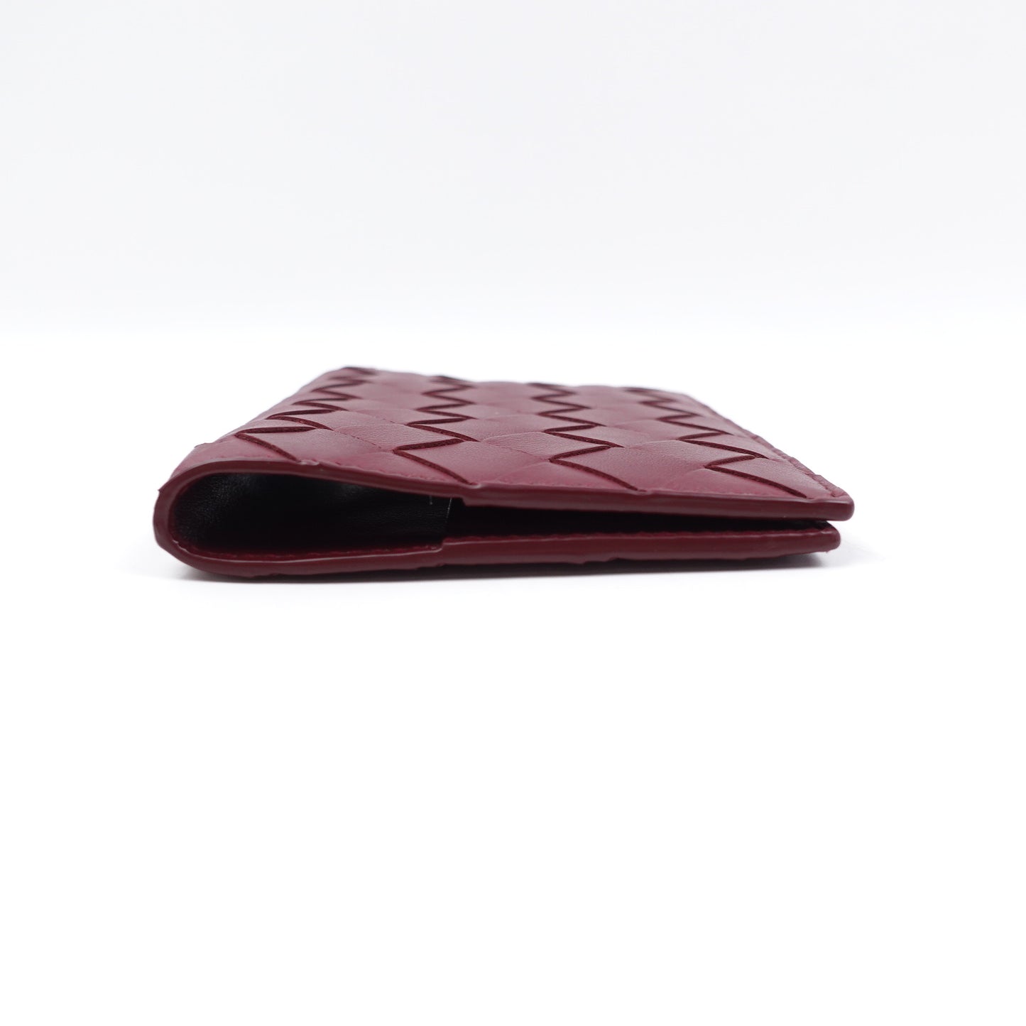 Pre-owned Bottega Veneta Burgundy Lambskin Passport Holder