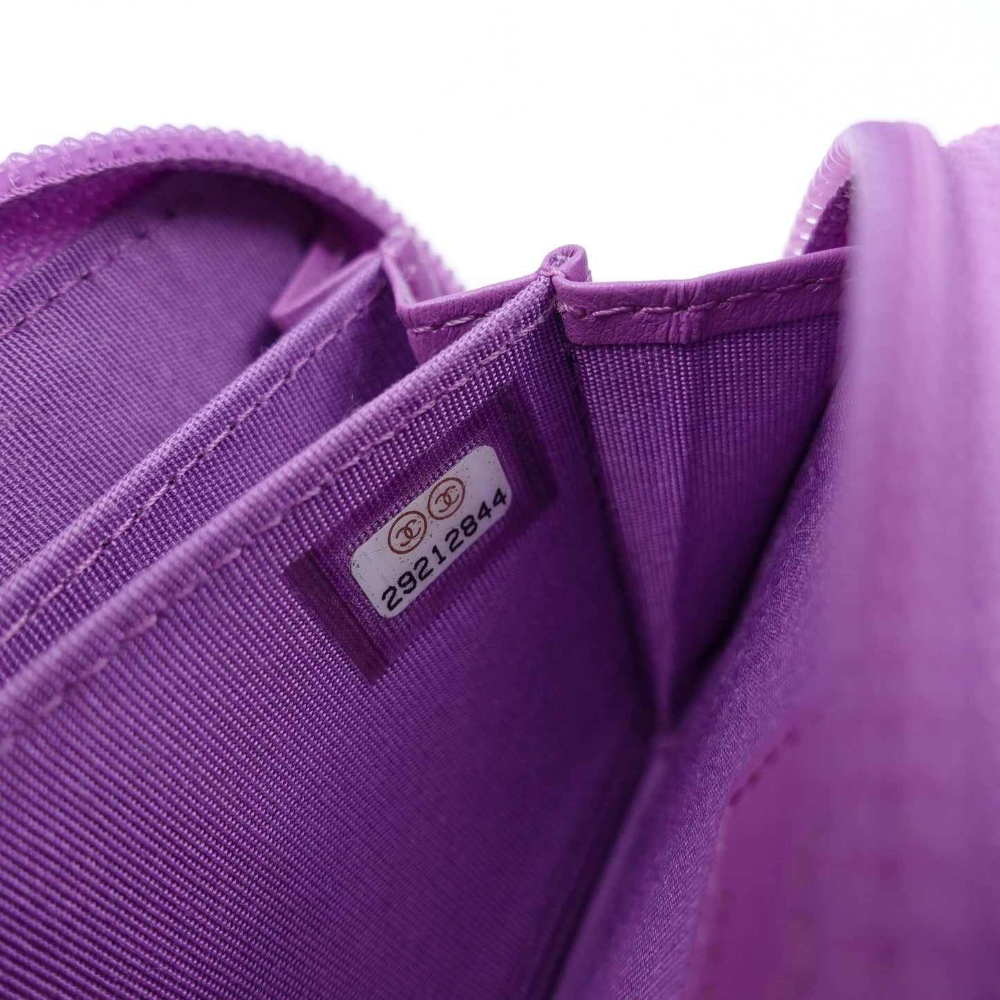 Pre-owned Chanel Leboy Purple Caviar Card Holder