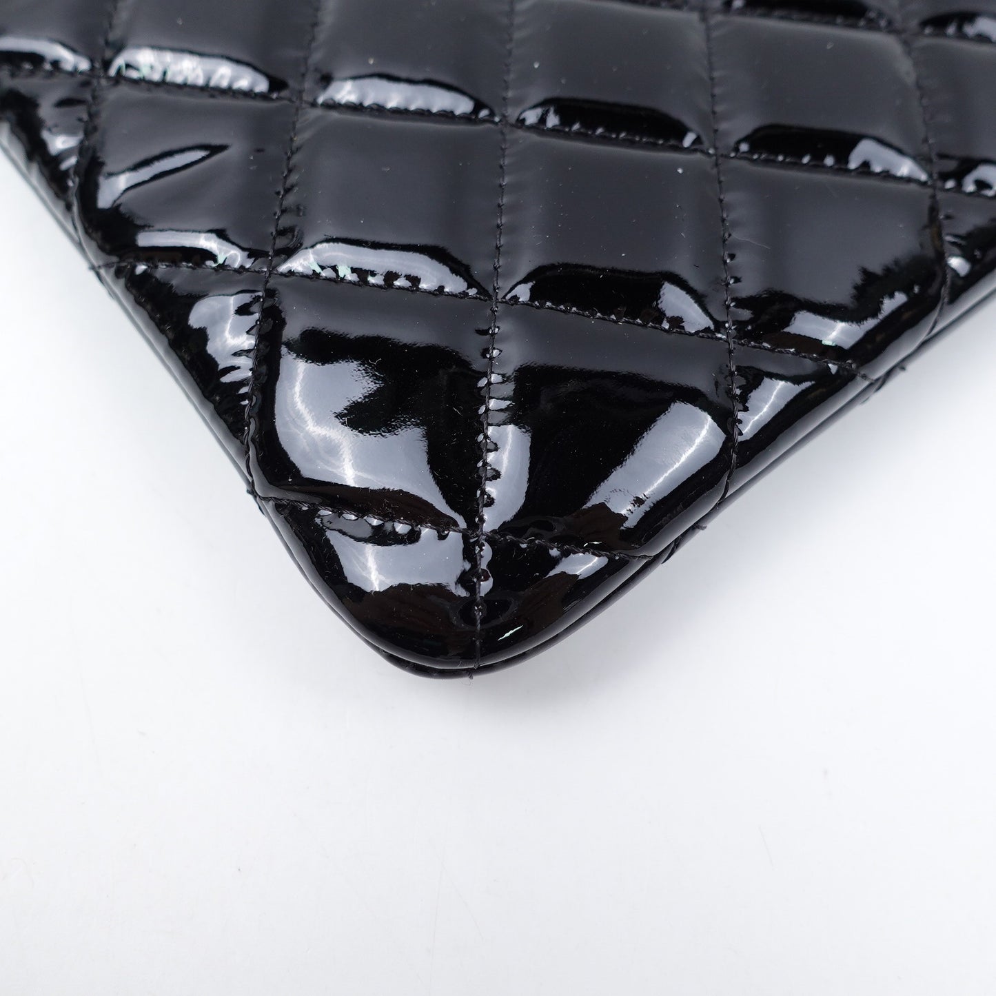 Pre-owned Chanel Black Patent Leather Clutch T10274513