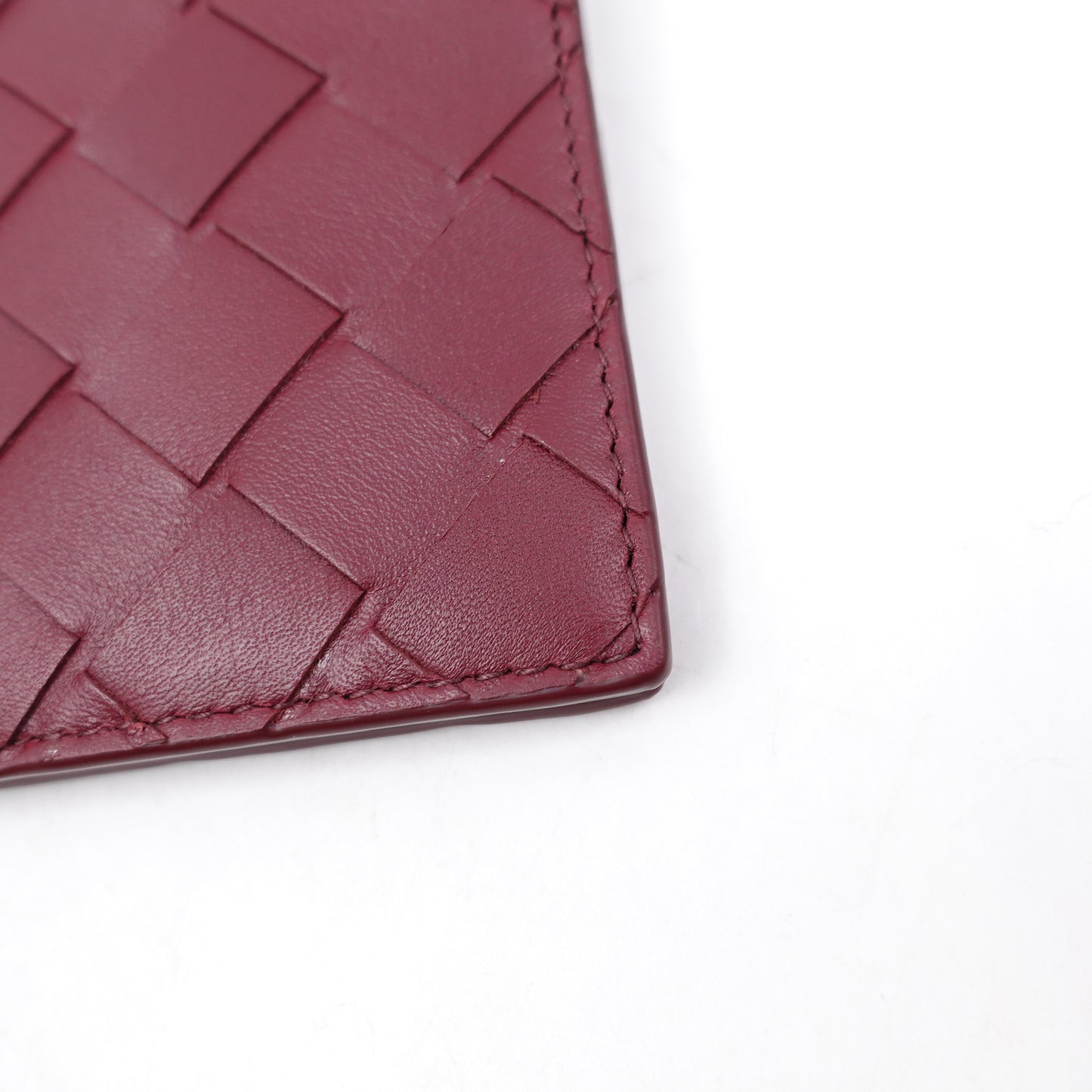 Pre-owned Bottega Veneta Burgundy Lambskin Passport Holder