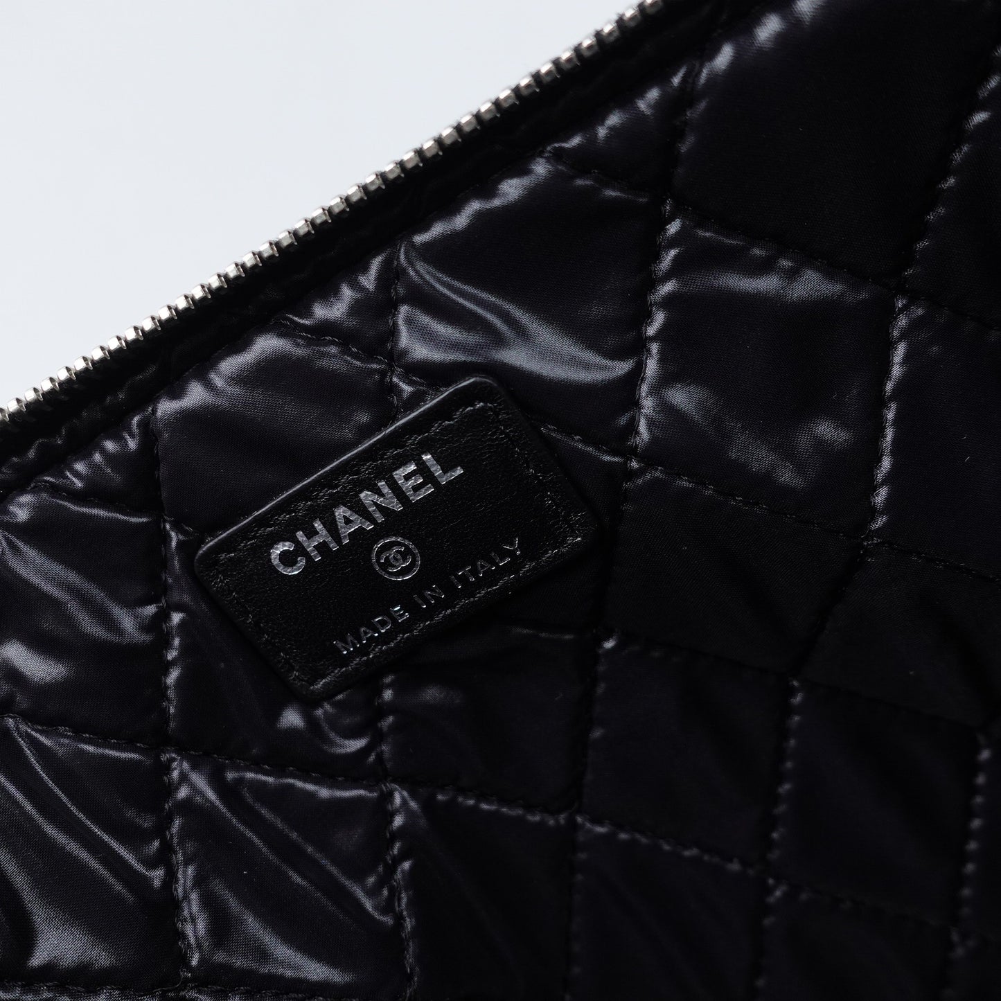 Pre-owned Chanel Black Vernis Clutch