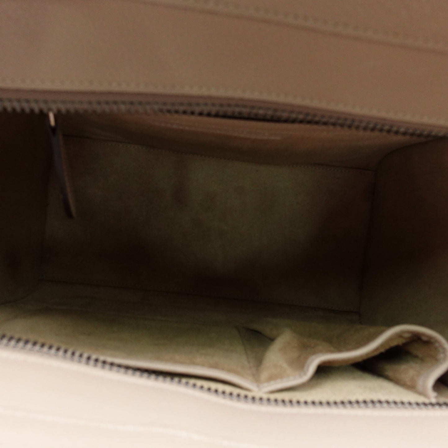 Pre-owned Celine Luggage Micro Brown Calfskin Shoulder Bag