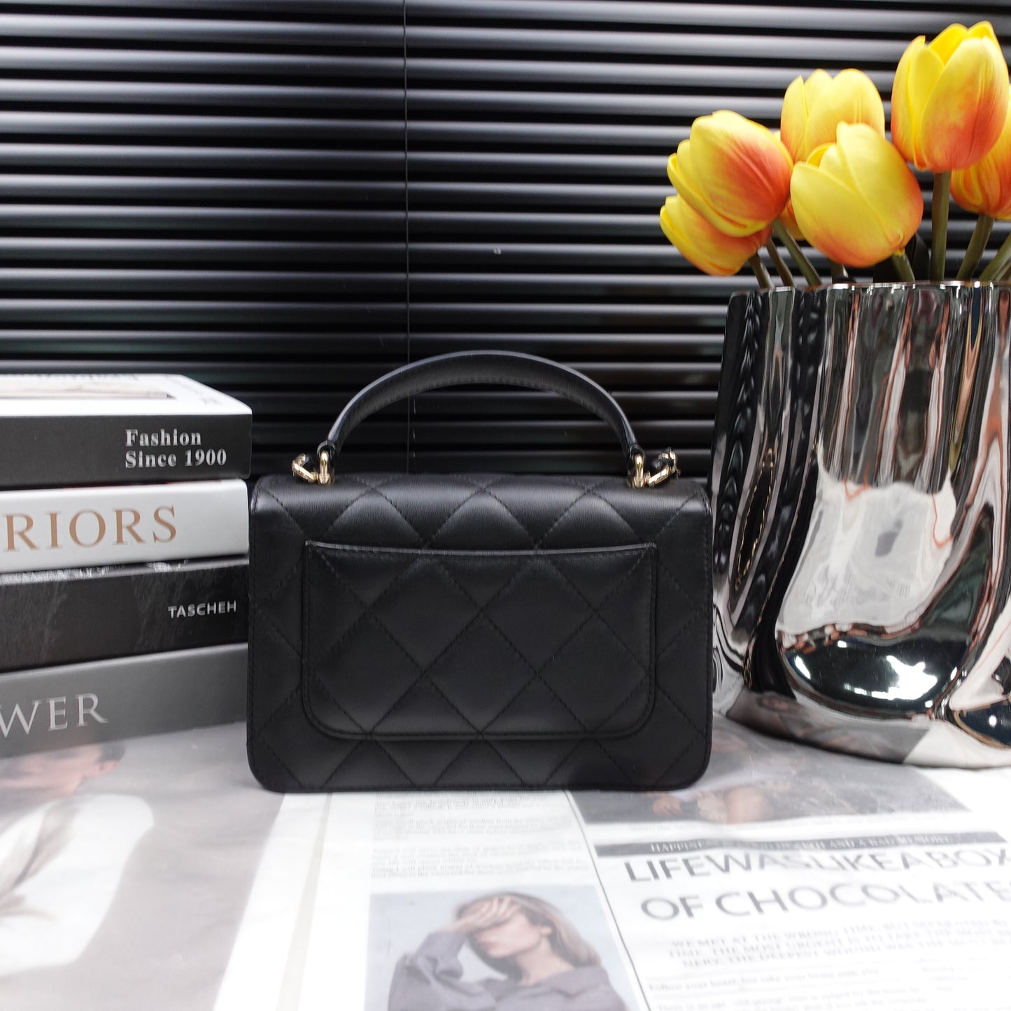 Pre-Owned Chanel CF Black Lambskin Shoulder Bag