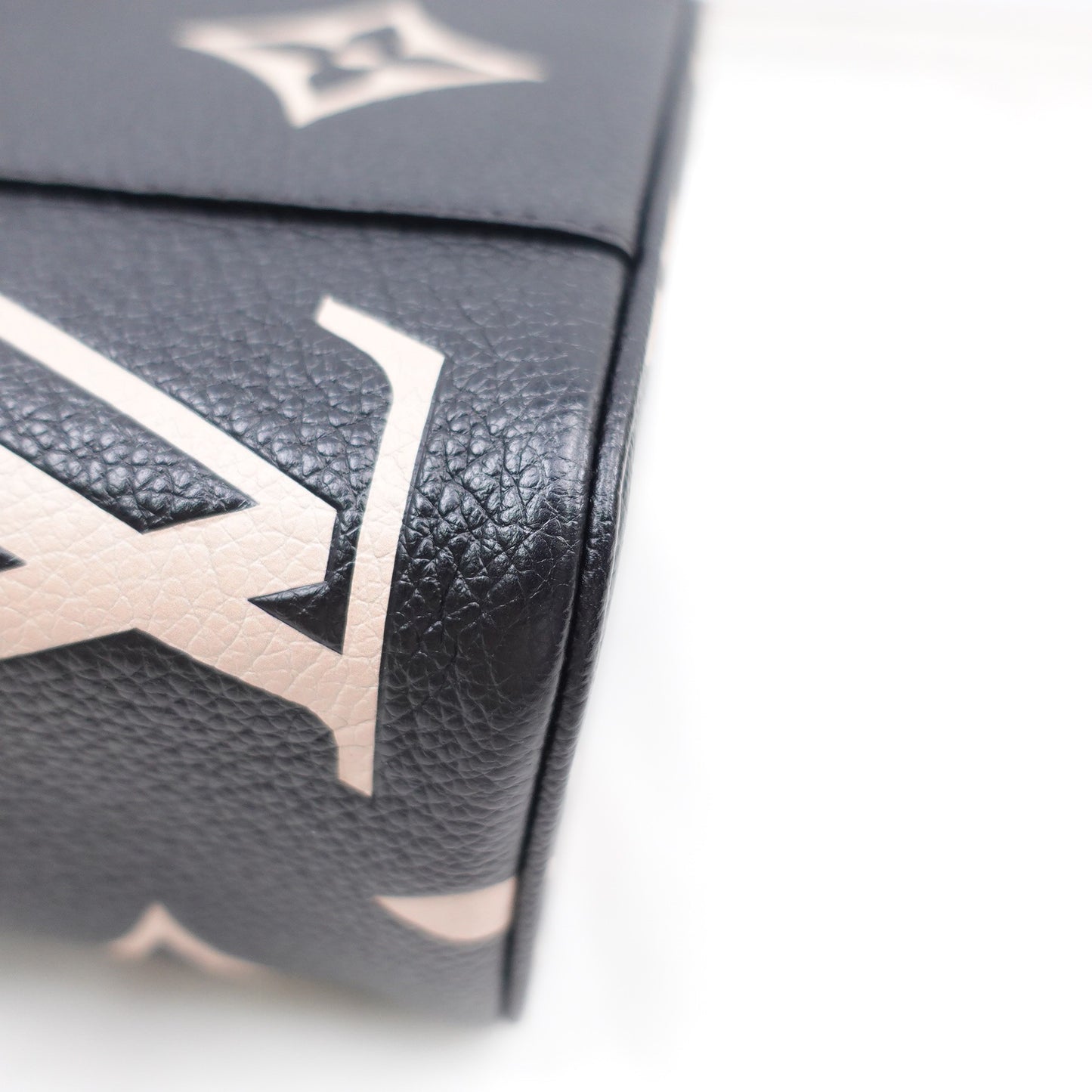 Pre-owned Louis Vuitton Vanity Black Calfskin Vanity Case