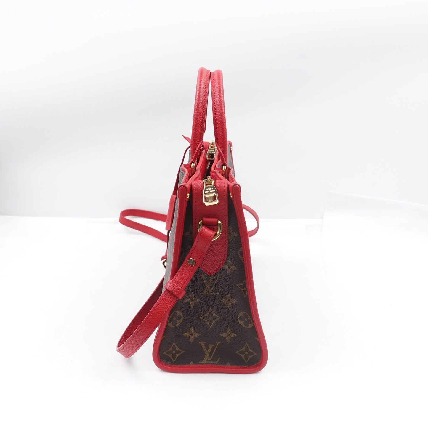 Pre-Owned Louis Vuitton Popincourt Monogram Coated Canvas Shoulder Bag T10302844