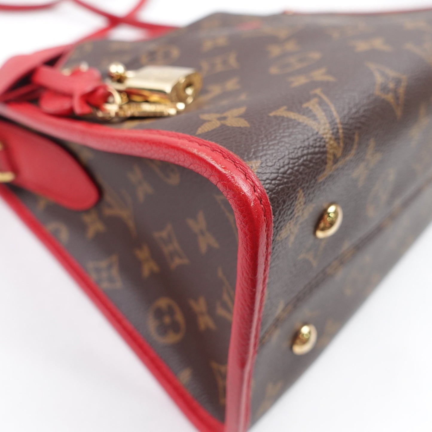 Pre-Owned Louis Vuitton Popincourt Monogram Coated Canvas Shoulder Bag T10302844