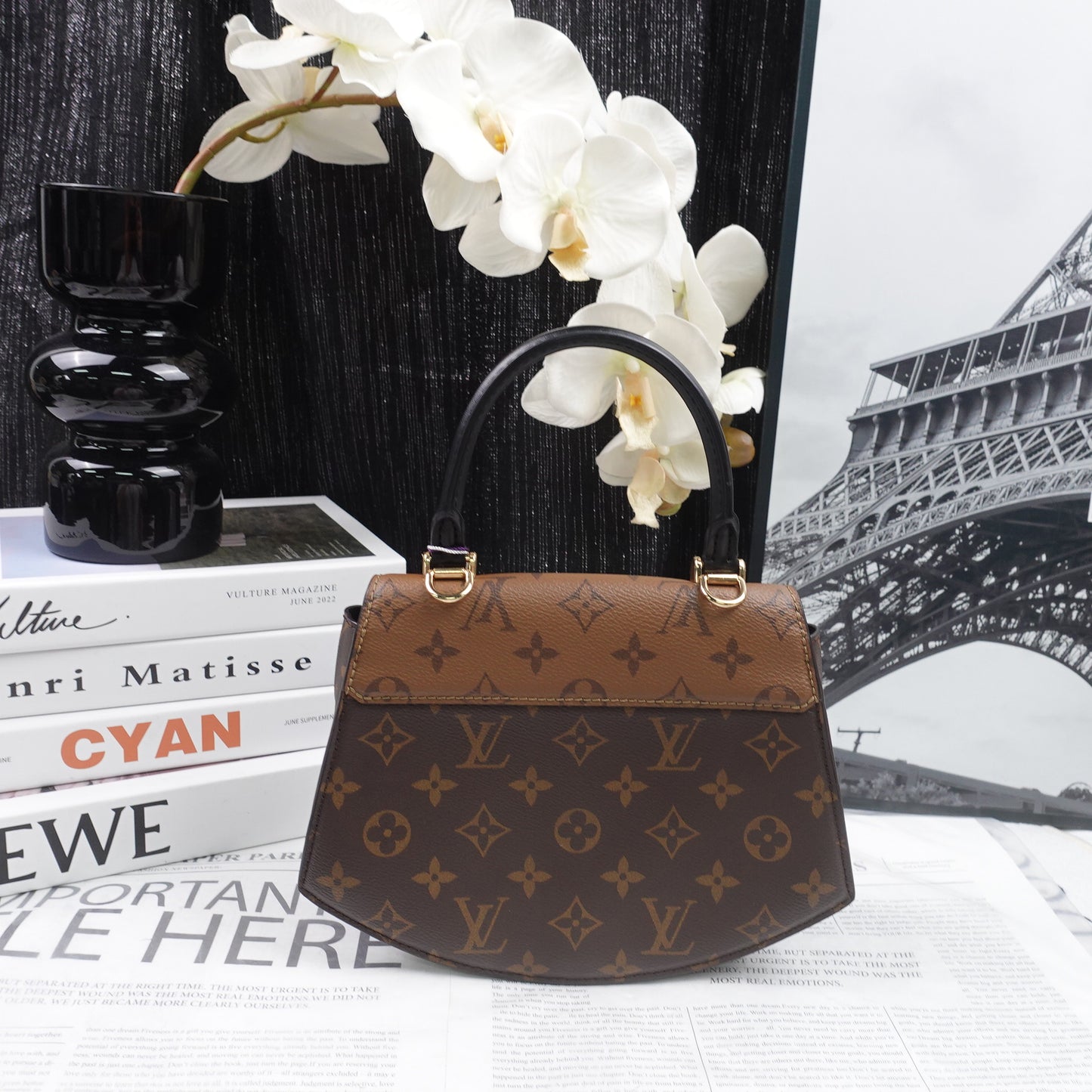 Pre-Owned Louis Vuitton Tilsitt Monogram Coated Canvas Shoulder Bag