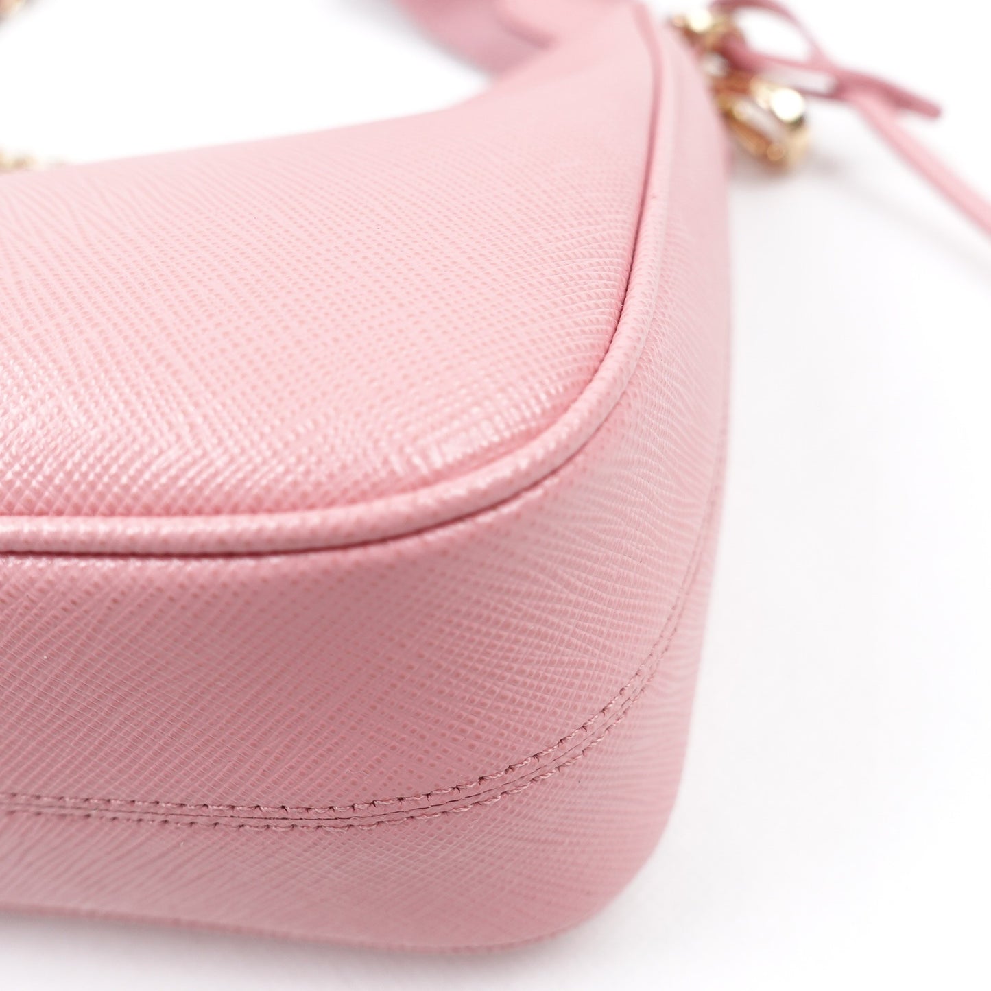 Pre-owned Prada Re-Edition 2005 Pink Calfskin Hobo T10308803