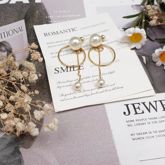 Pre-Owned Dior Gold Tone Circle Hoop Pearl Earrings