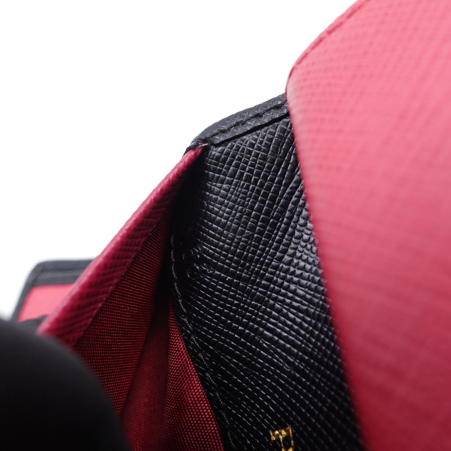 Pre-owned Prada Black Calfskin Short Wallet