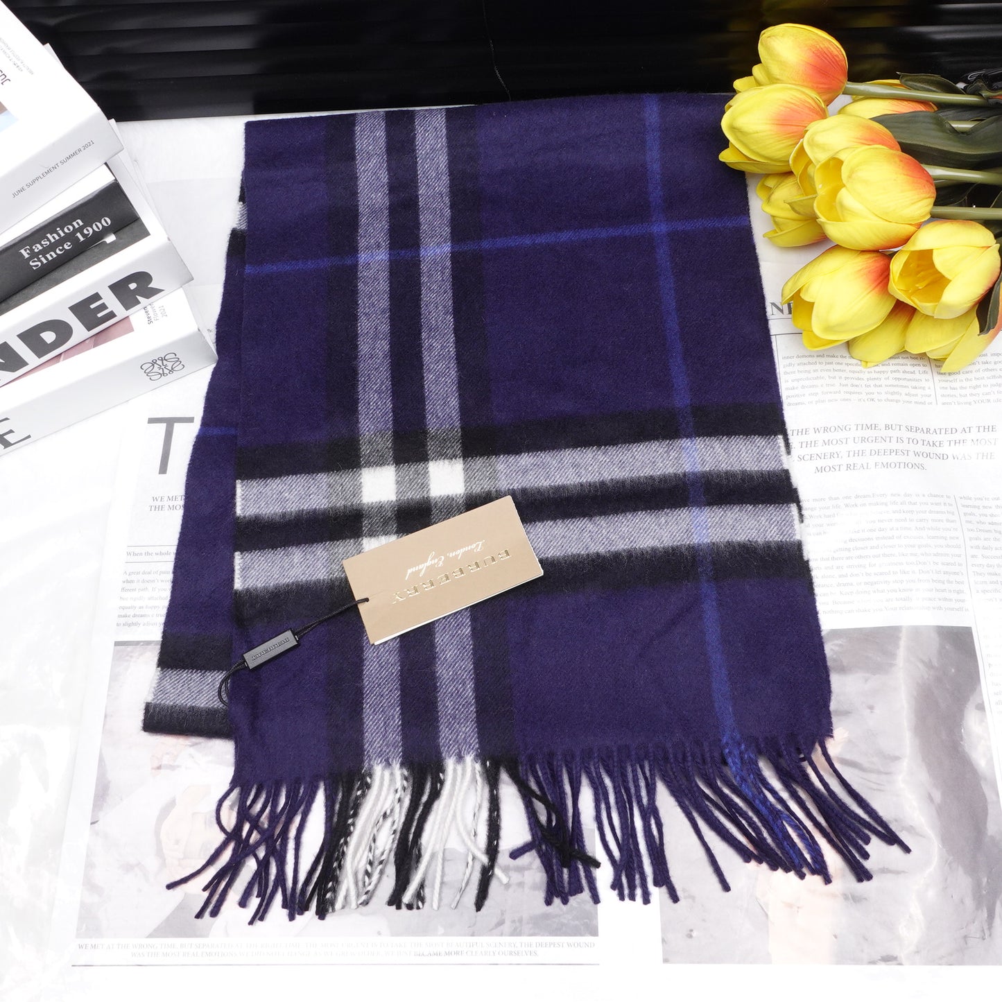 Pre-Owned Burberry Blue&White Check Square Cashmere Scarf
