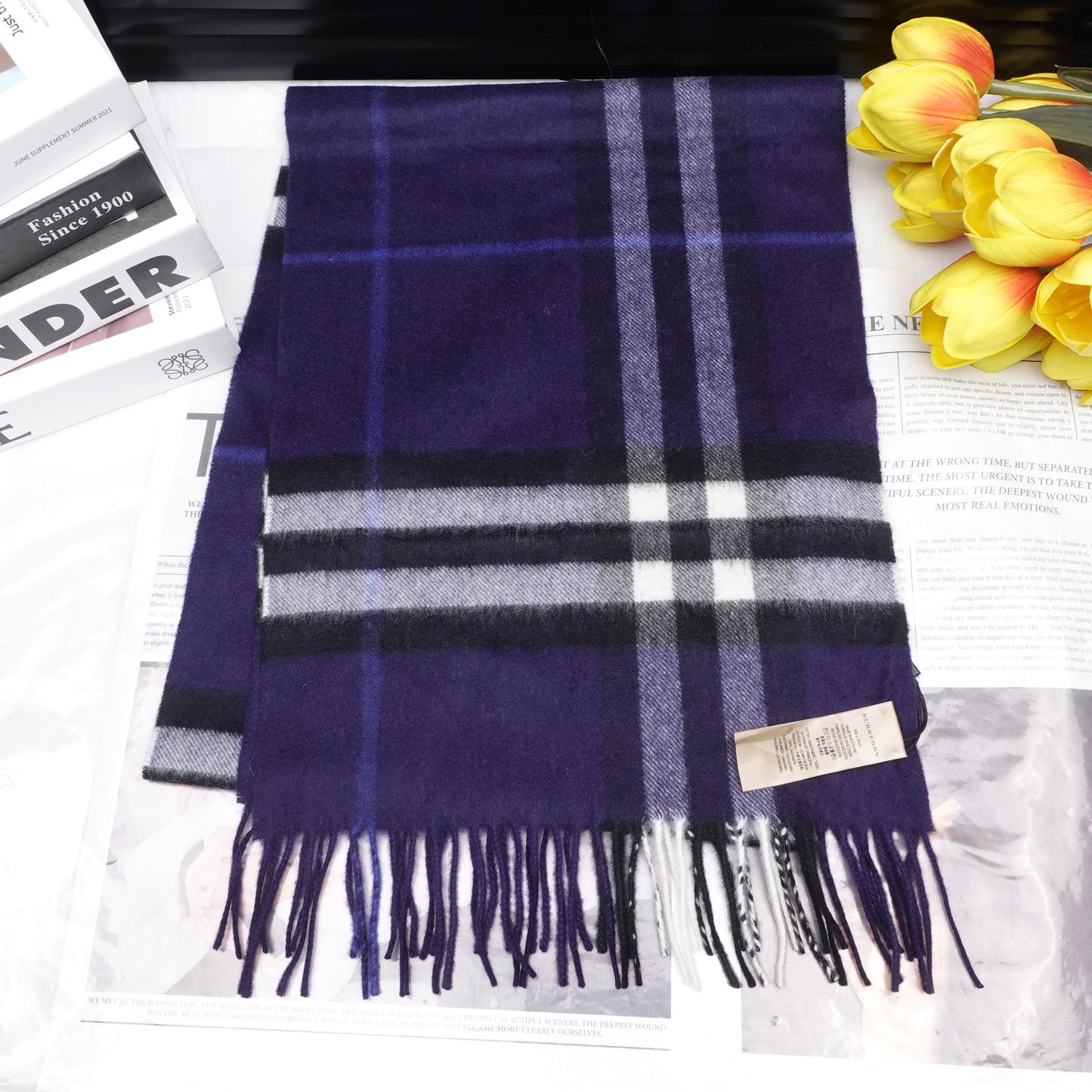 Pre-Owned Burberry Blue&White Check Square Cashmere Scarf