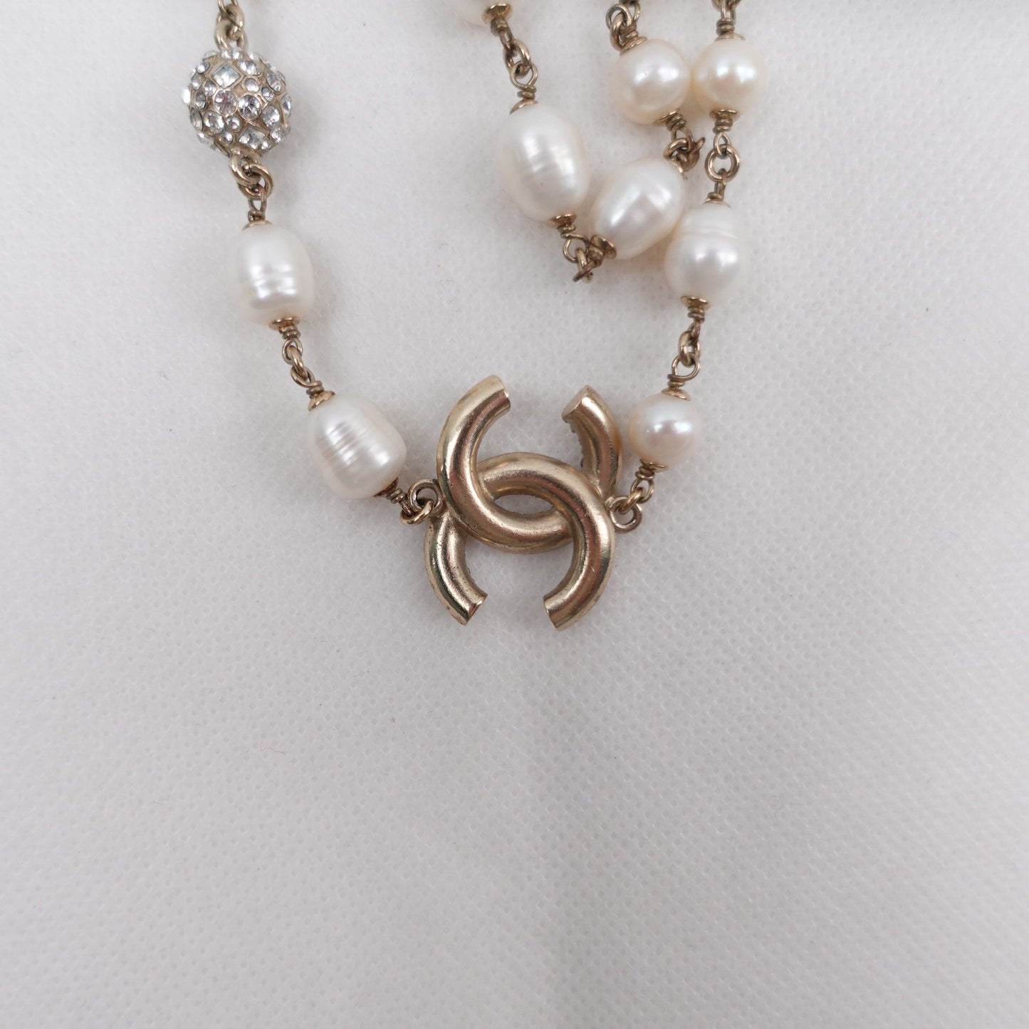 Pre-owned Chanel Gold Pearl&Metal Necklace