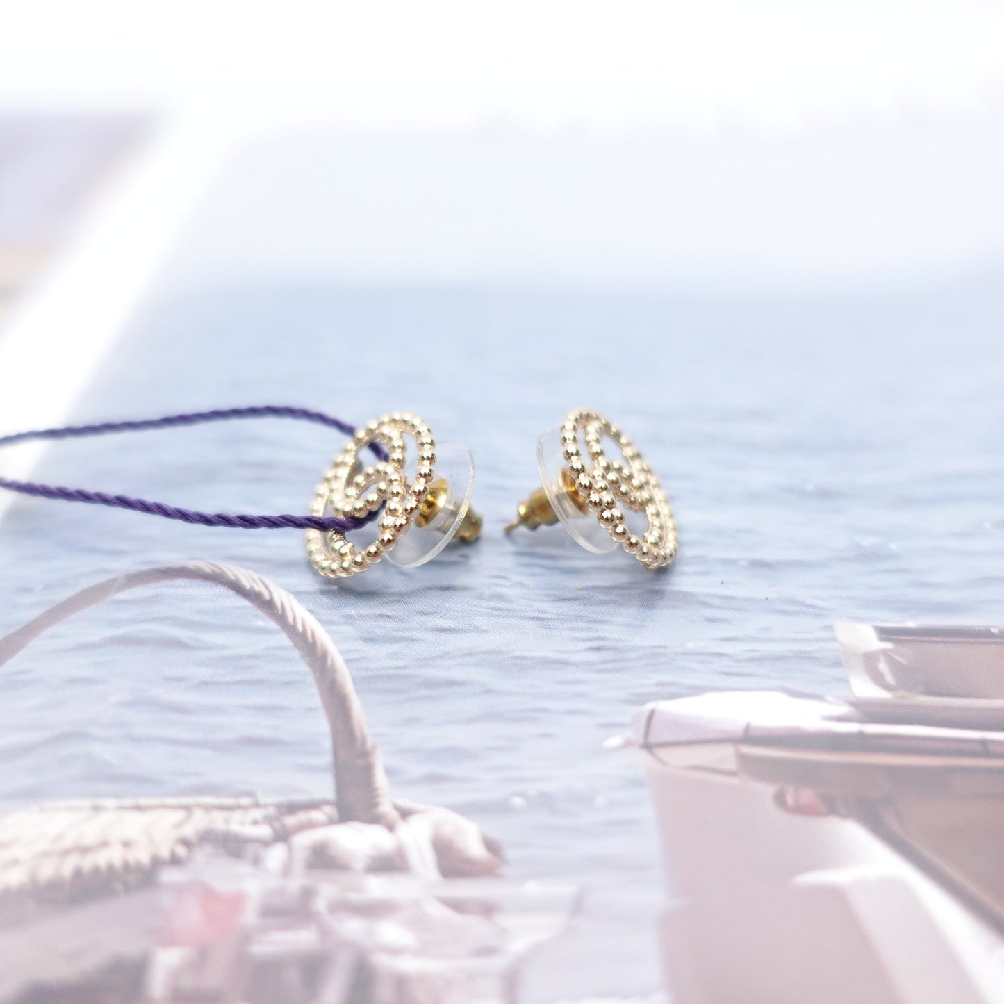 Pre-owned Chanel Gold Metal Earrings