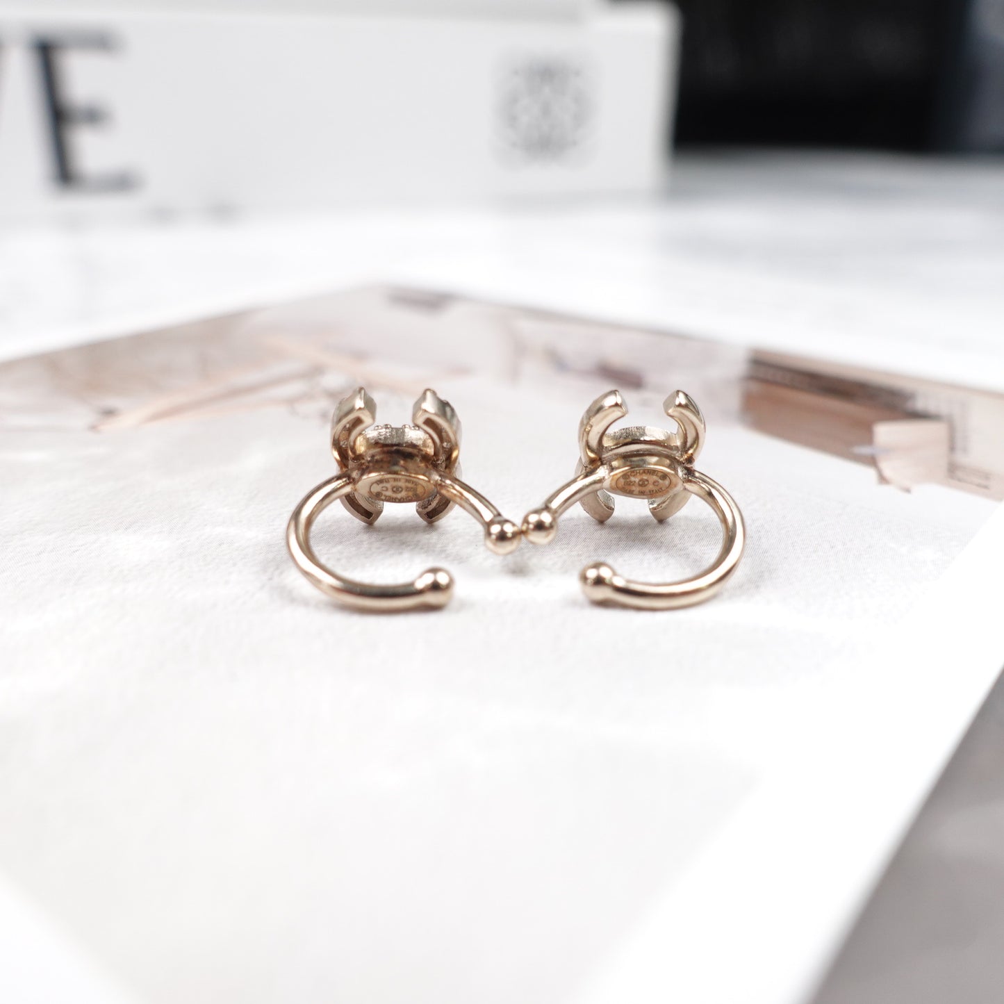 Pre-Owned Chanel Gold Crystal Diamond Earrings