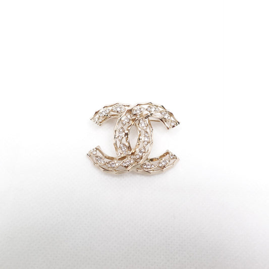 Pre-owned Chanel Gold Metal Brooch