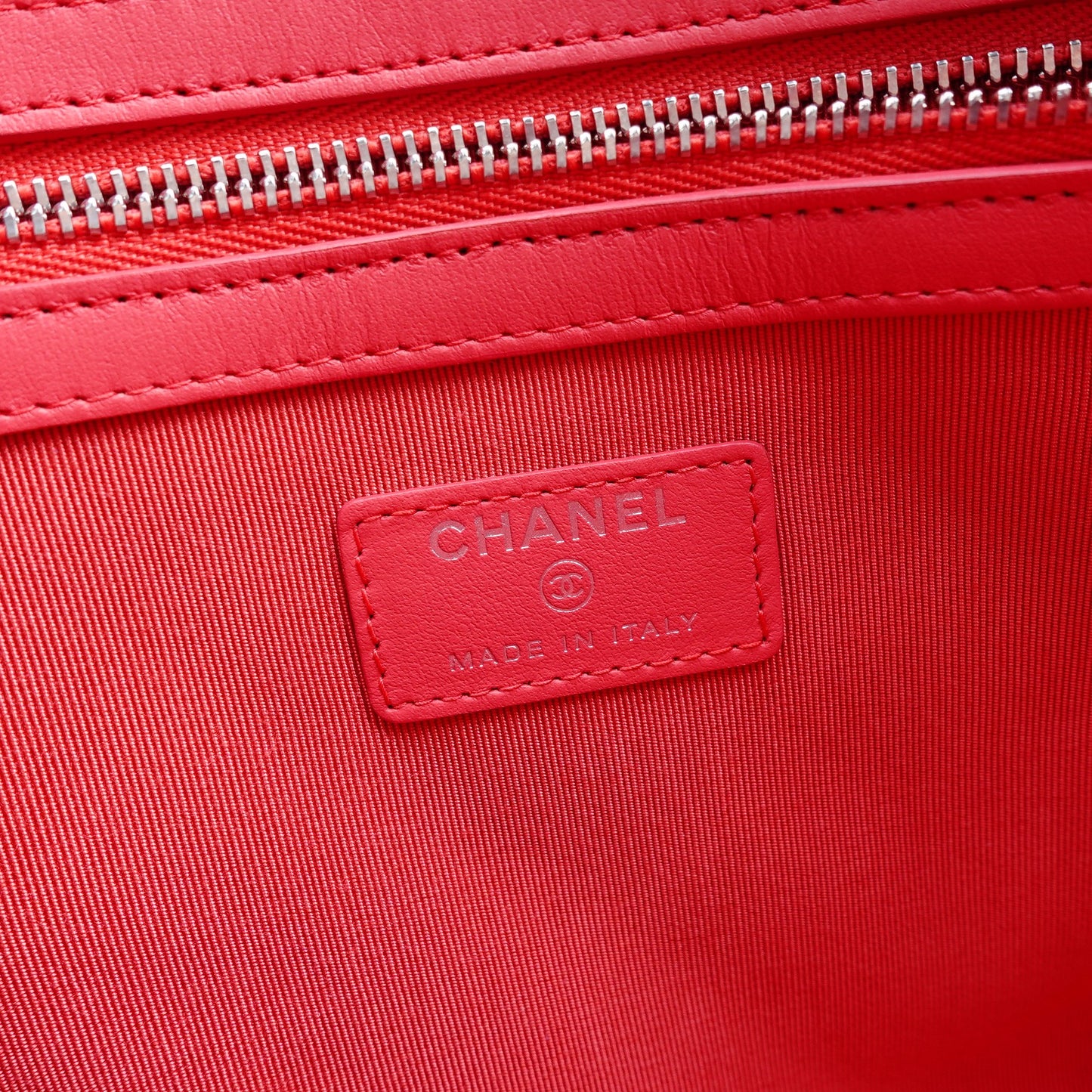 Pre-owned Chanel Pink Calfskin Clutch Bag T10235015