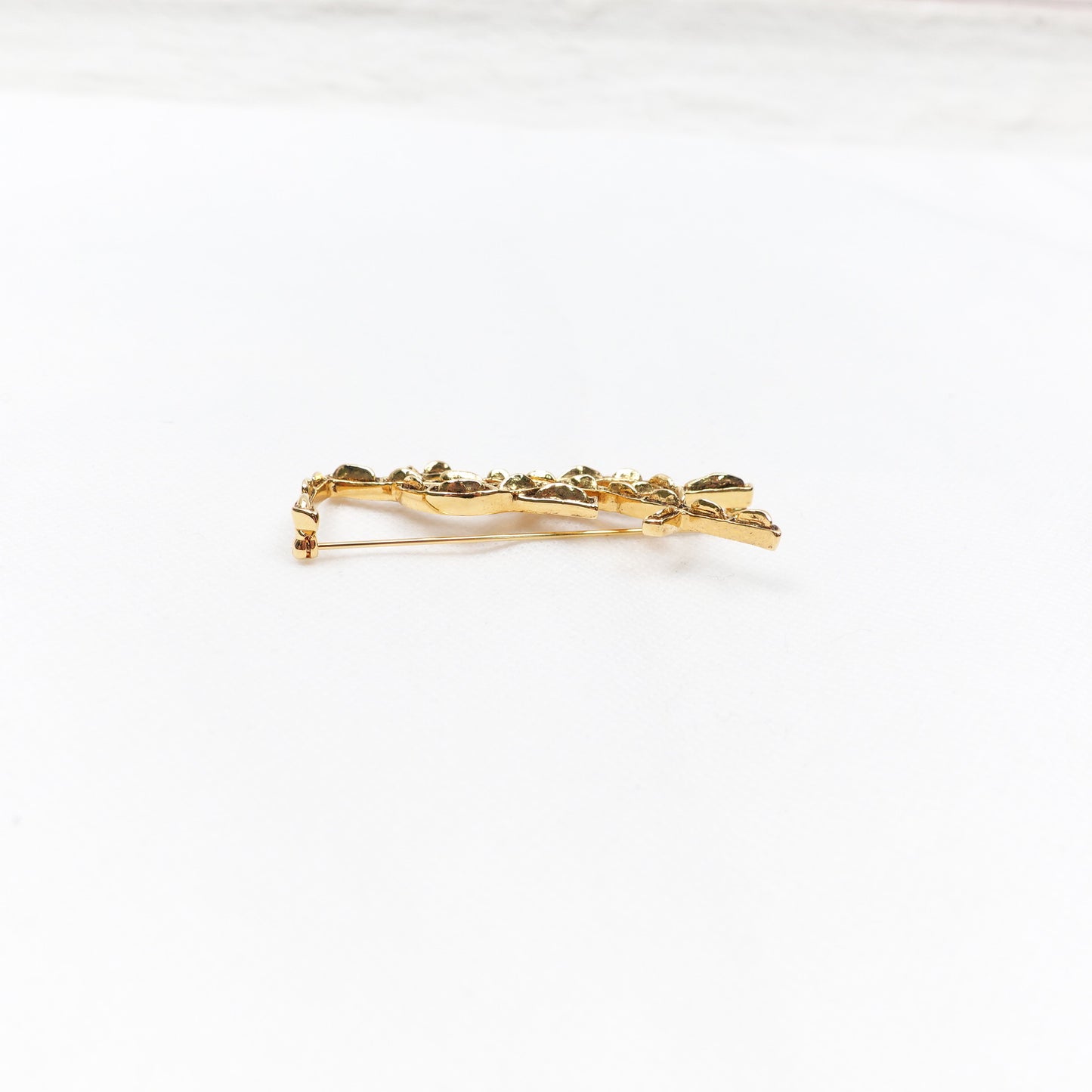 Pre-Owned Saint Laurent Gold Tone Brooch