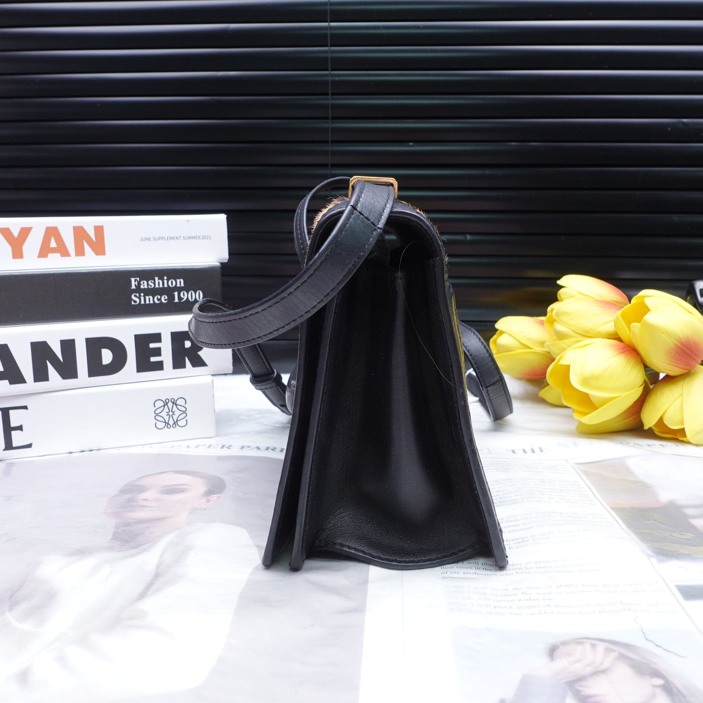 [Deal] Pre-owned Loewe Barcelona Leopard Print Leather Shoulder Bag