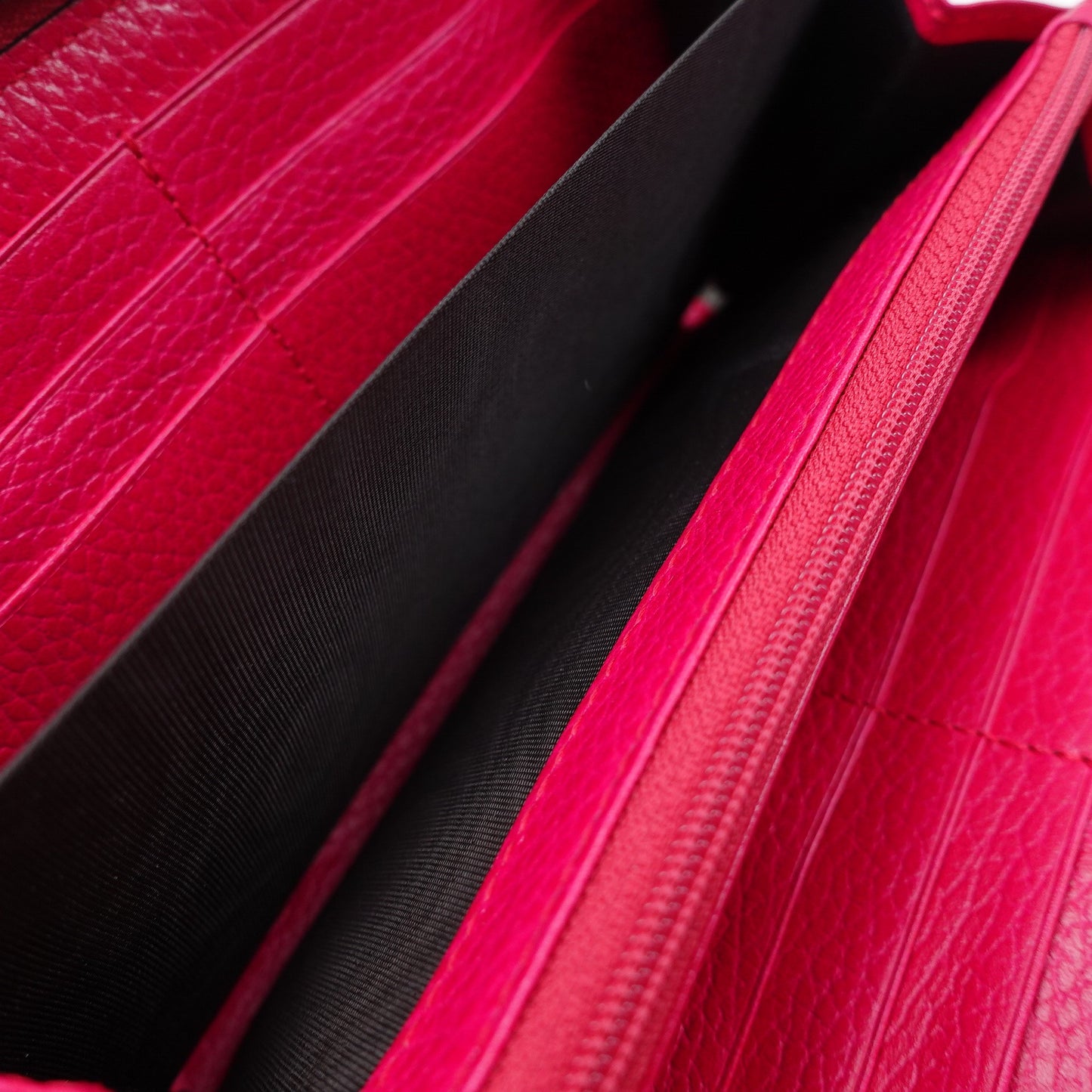 Pre-owned Gucci Pink Calfskin Long Wallet