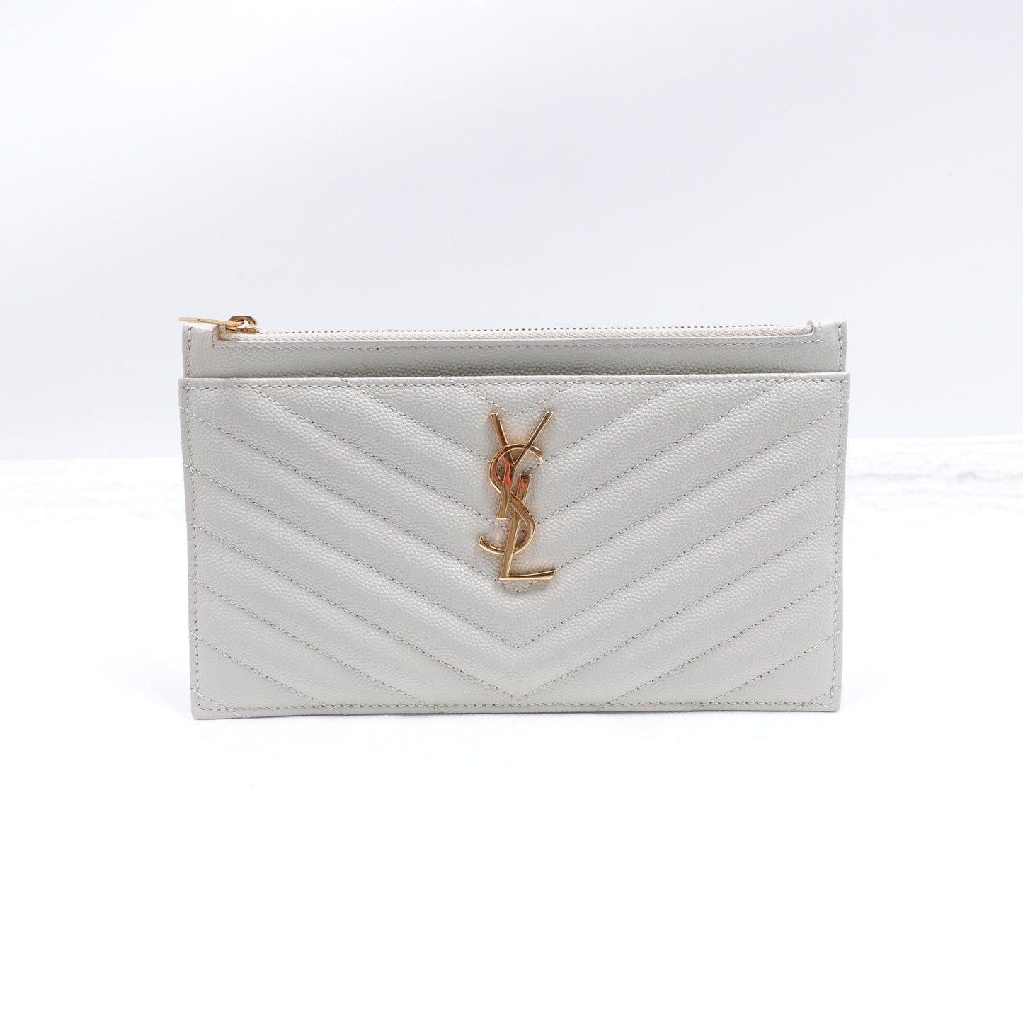Pre-Owned Yves Saint Laurent Le Monogram Me White Calfskin Zippy Wallet T10300899