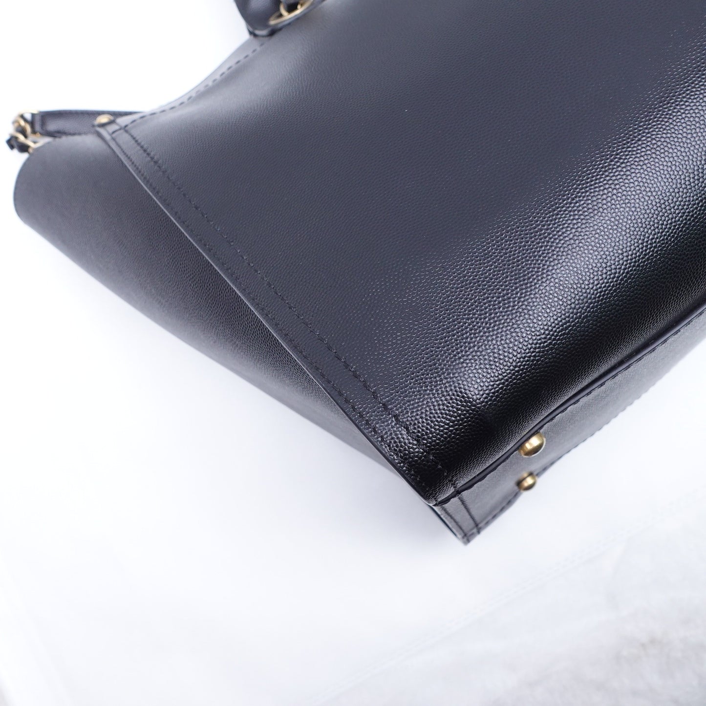 Pre-owned Chanel DeauVille Black Calfskin Tote Bag