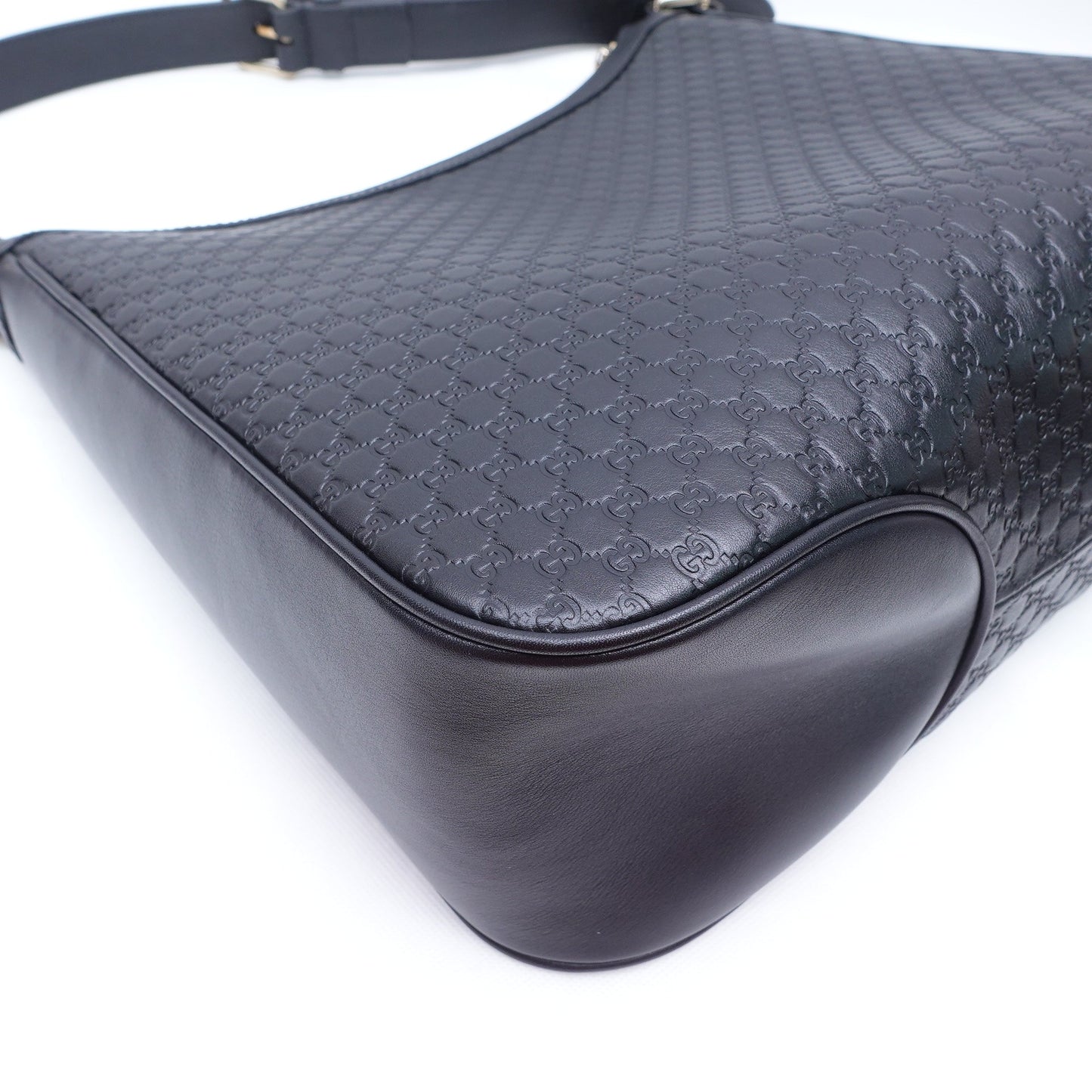 Pre-owned Gucci Black Calfskin Shoulder Bag T10317680