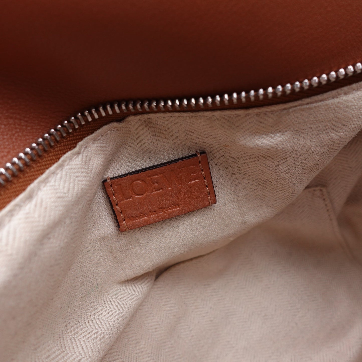 Pre-owned Loewe Puzzle Brown Calfskin Shoulder Bag