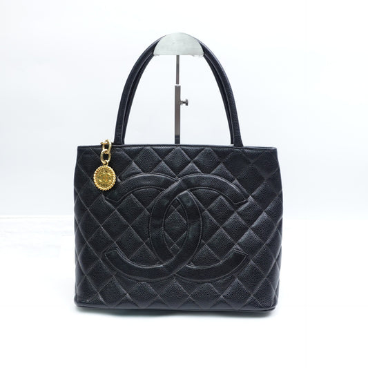 Pre-owned Chanel Hilton Black Calfskin Tote Bag