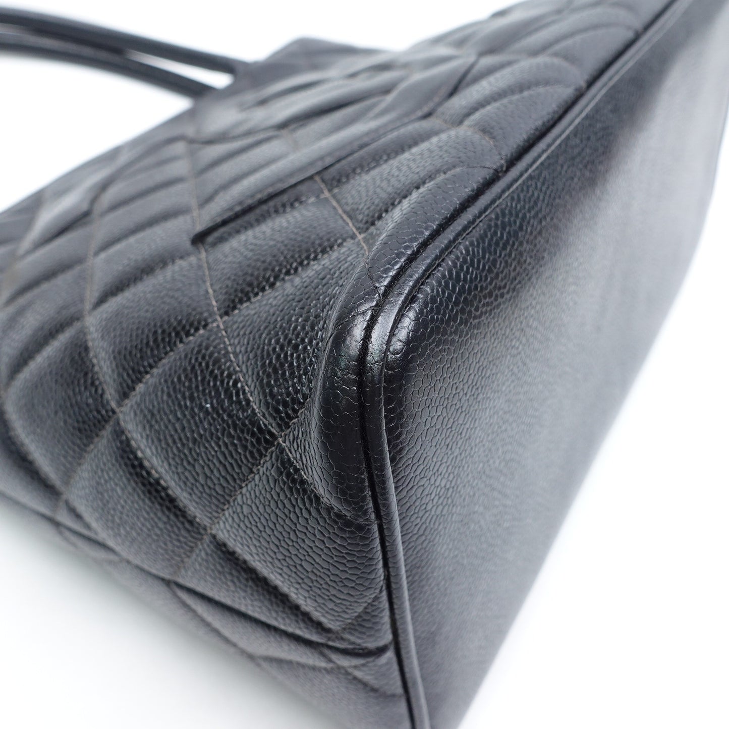 Pre-owned Chanel Hilton Black Calfskin Tote Bag