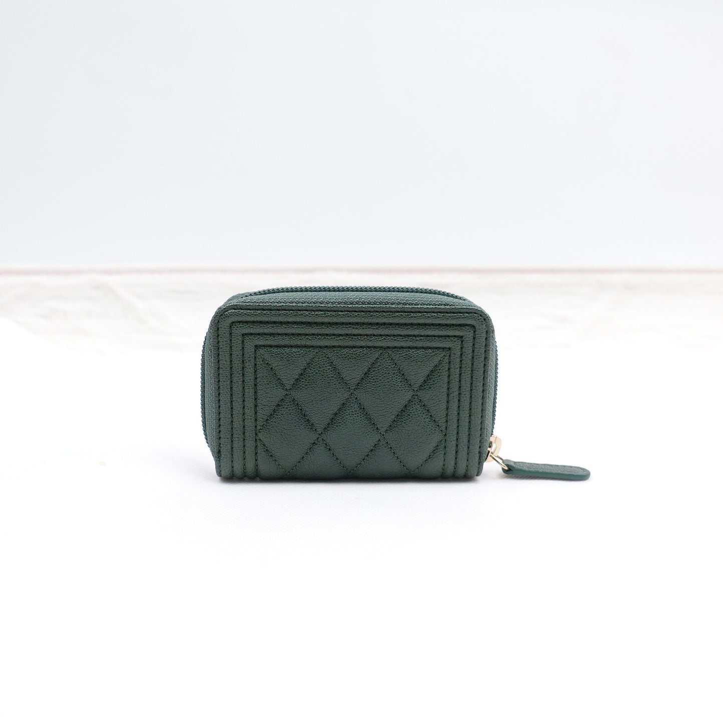 Pre-owned Chanel Leboy Green Calfskin Zippy Short Wallet