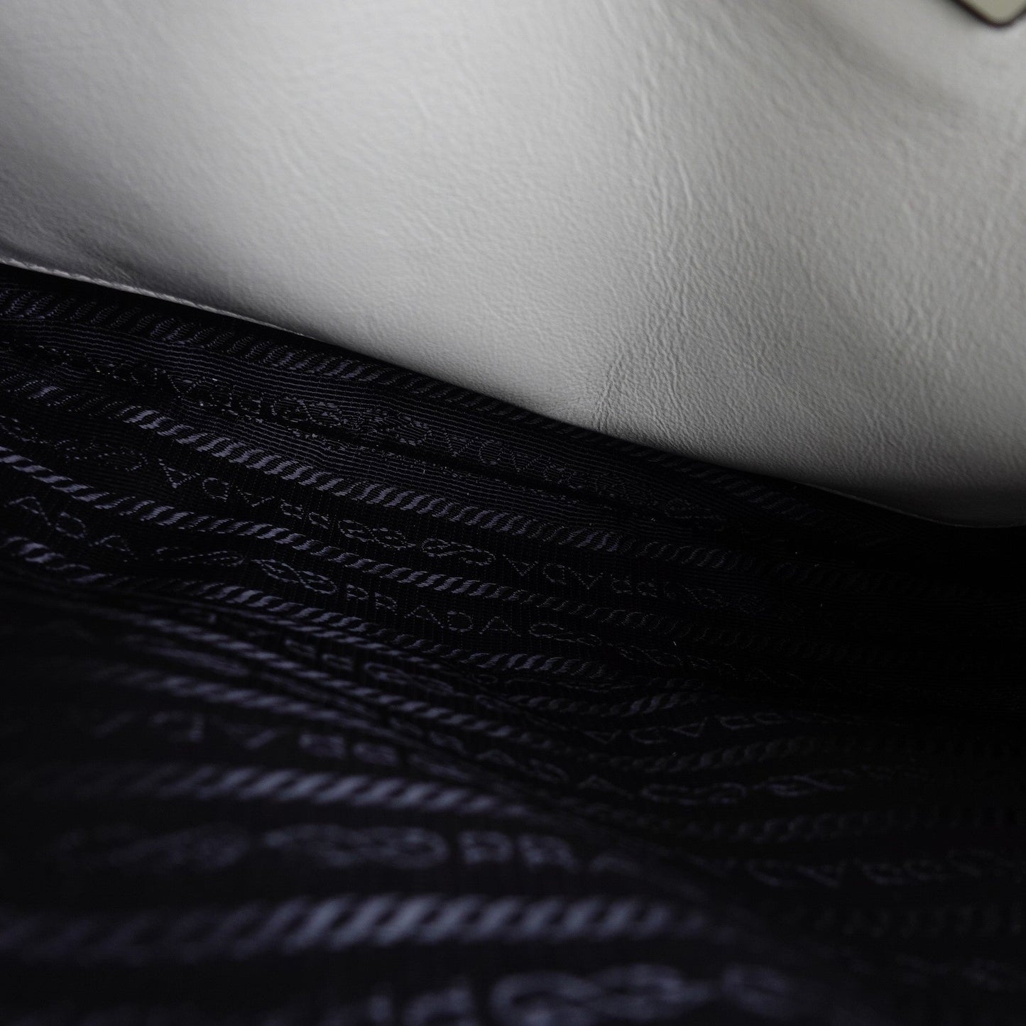 Pre-owned Prada White Cleo Calfskin Shoulder Bag