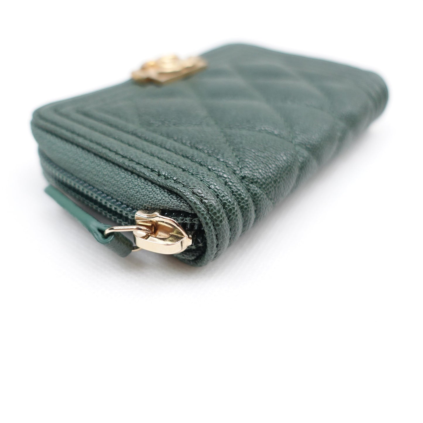 Pre-owned Chanel Leboy Green Calfskin Zippy Short Wallet
