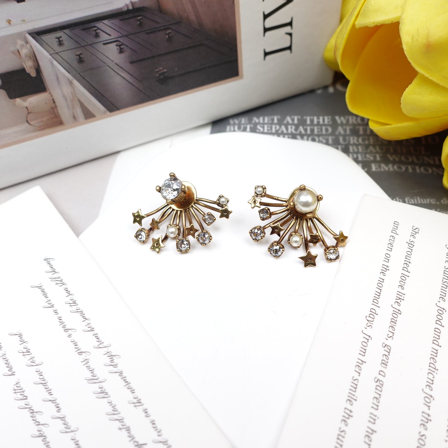 Pre-Owned Dior Gold-tone Metal Pearl Earing