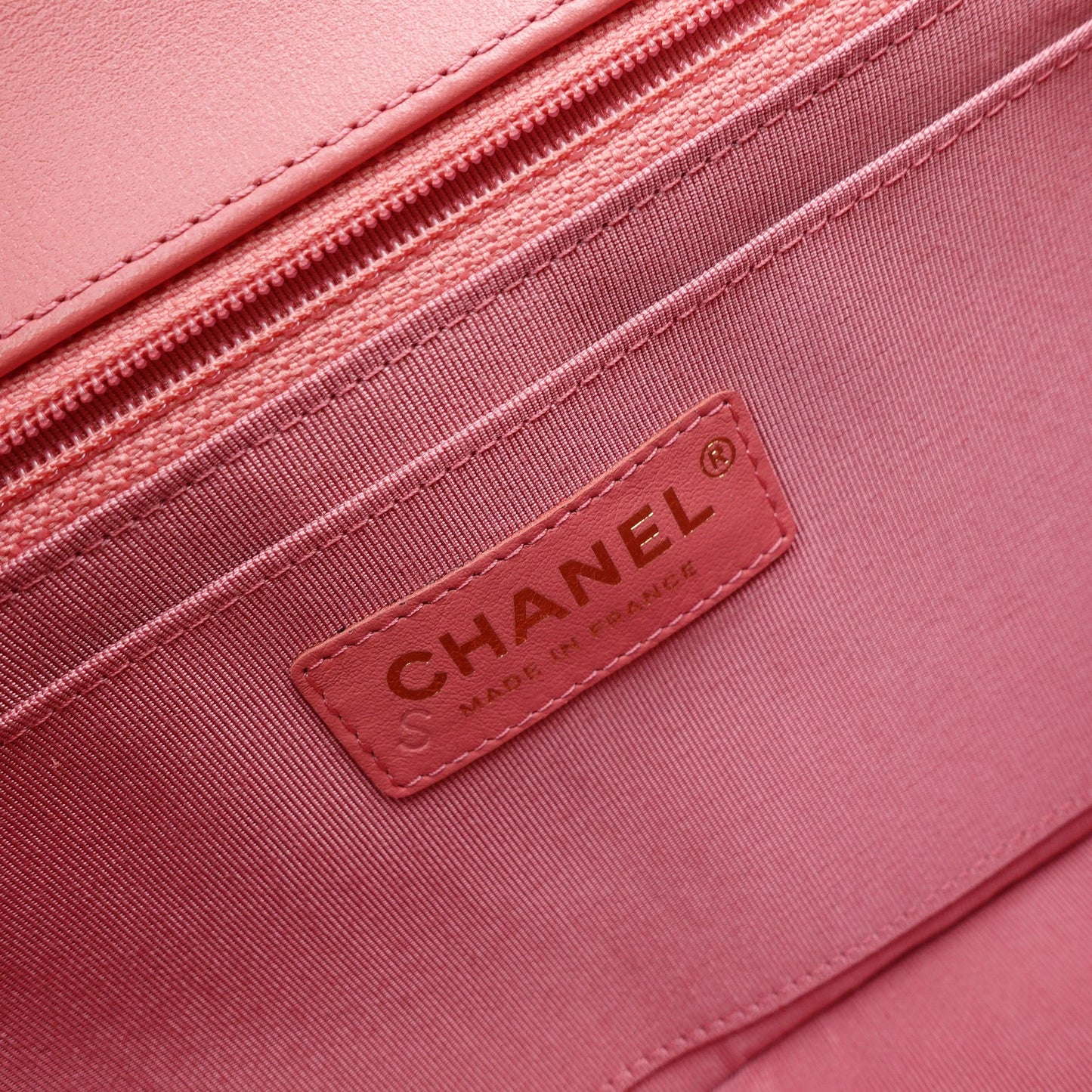 Pre-owned Chanel Chevron V-Stitch Small Pink Calfskin Shoulder Bag