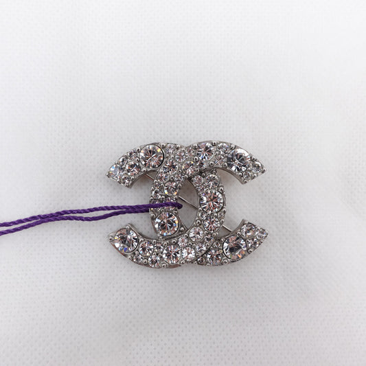 Pre-owned Chanel Silver Metal Brooch