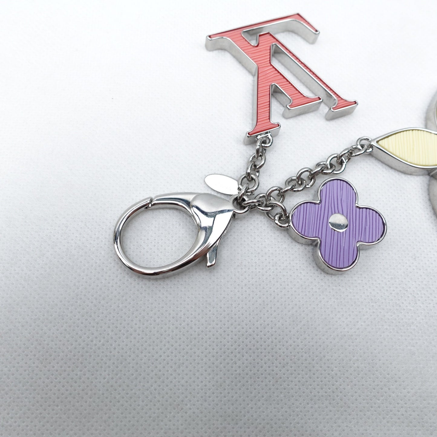 Pre-owned Louis Vuitton Multicolor Metal Bag Charm