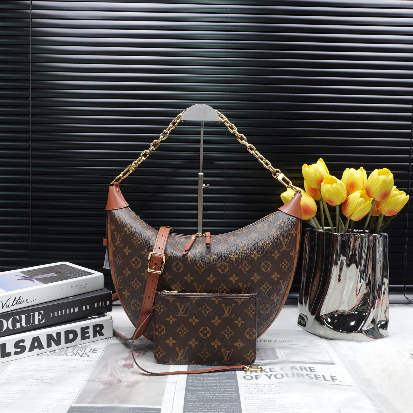 Pre-Owned Louis Vuitton Loop Hobo Monogram Coated Canvas Shoulder Bag