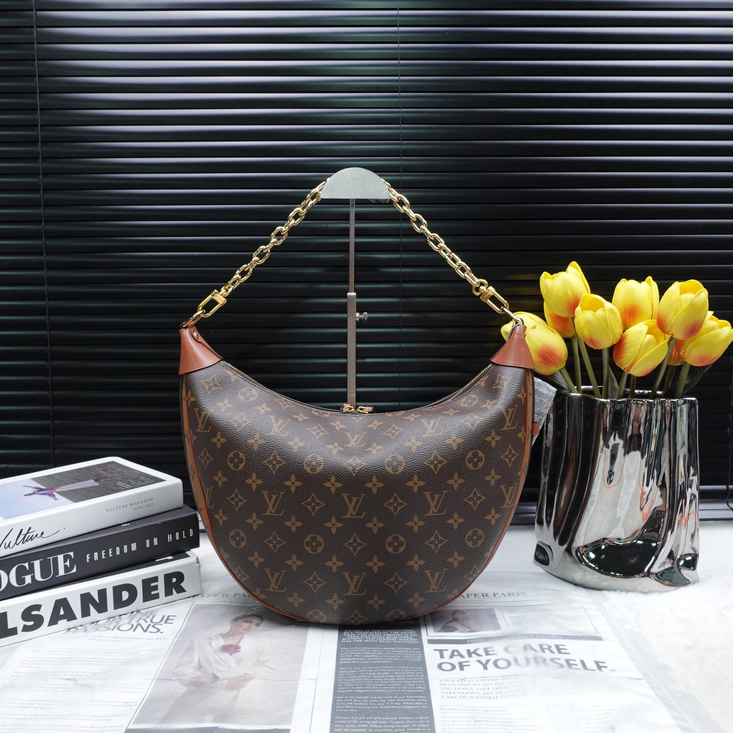 Pre-Owned Louis Vuitton Loop Hobo Monogram Coated Canvas Shoulder Bag