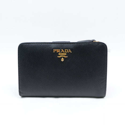 Pre-Owned Prada Black Calfskin Short Wallet