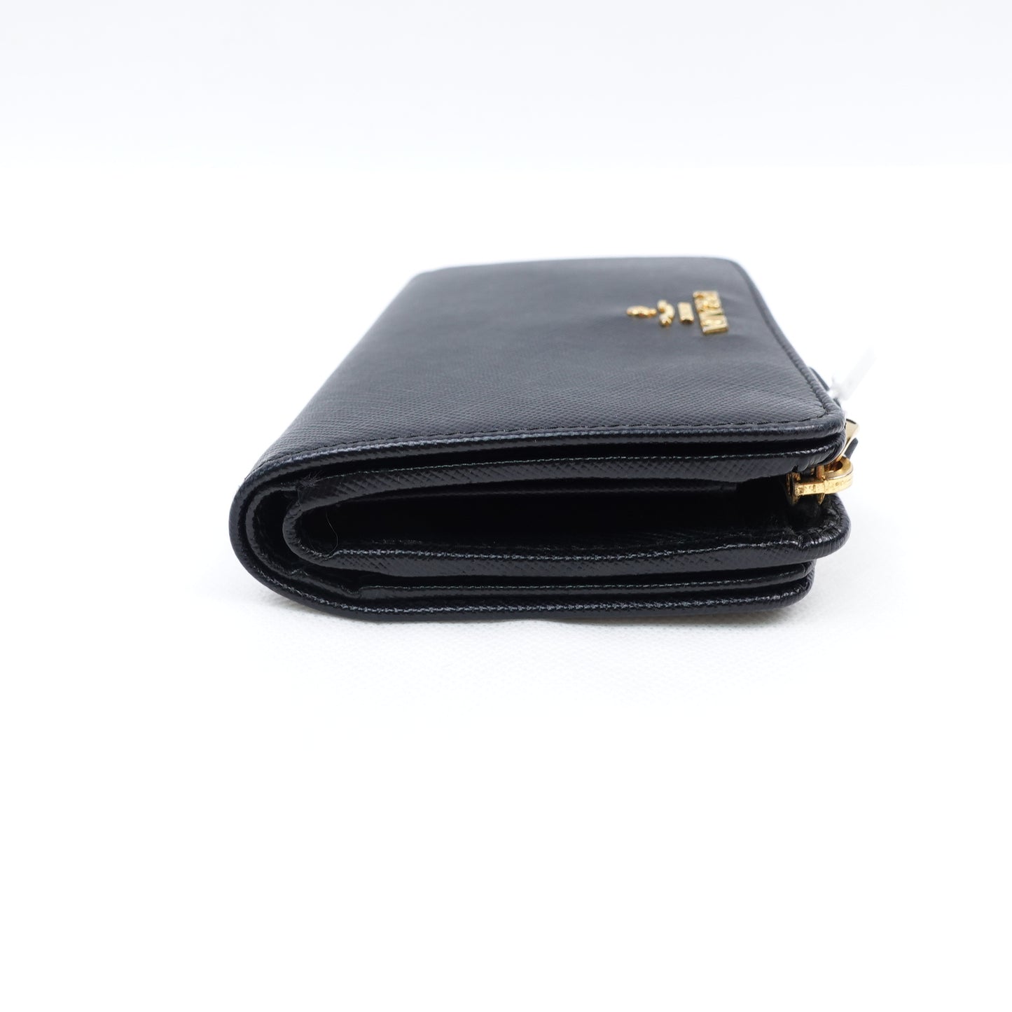 Pre-Owned Prada Black Calfskin Short Wallet