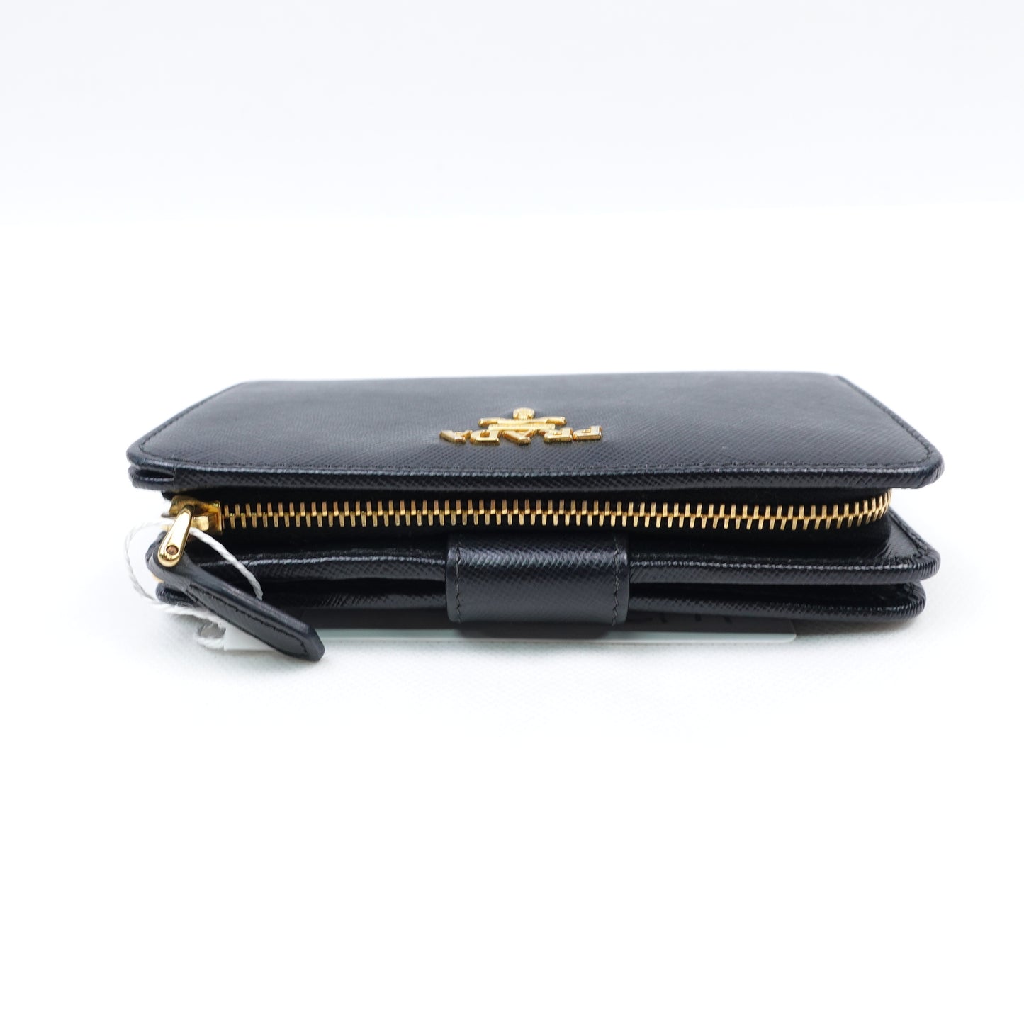 Pre-Owned Prada Black Calfskin Short Wallet